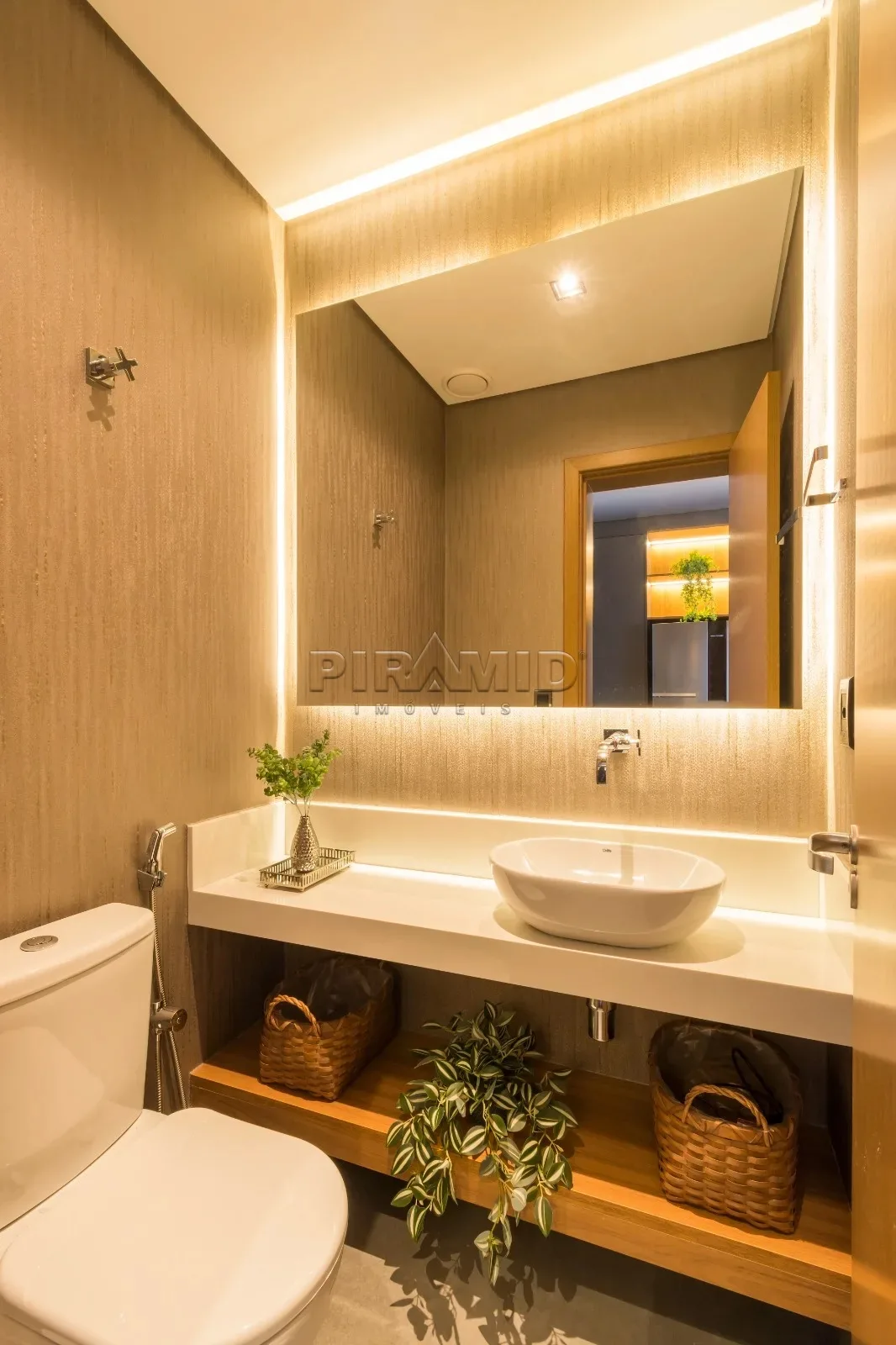 Alugar Apartamento / Padr&atilde;o em Ribeir&atilde;o Preto R$ 4.200,00 - Foto 6