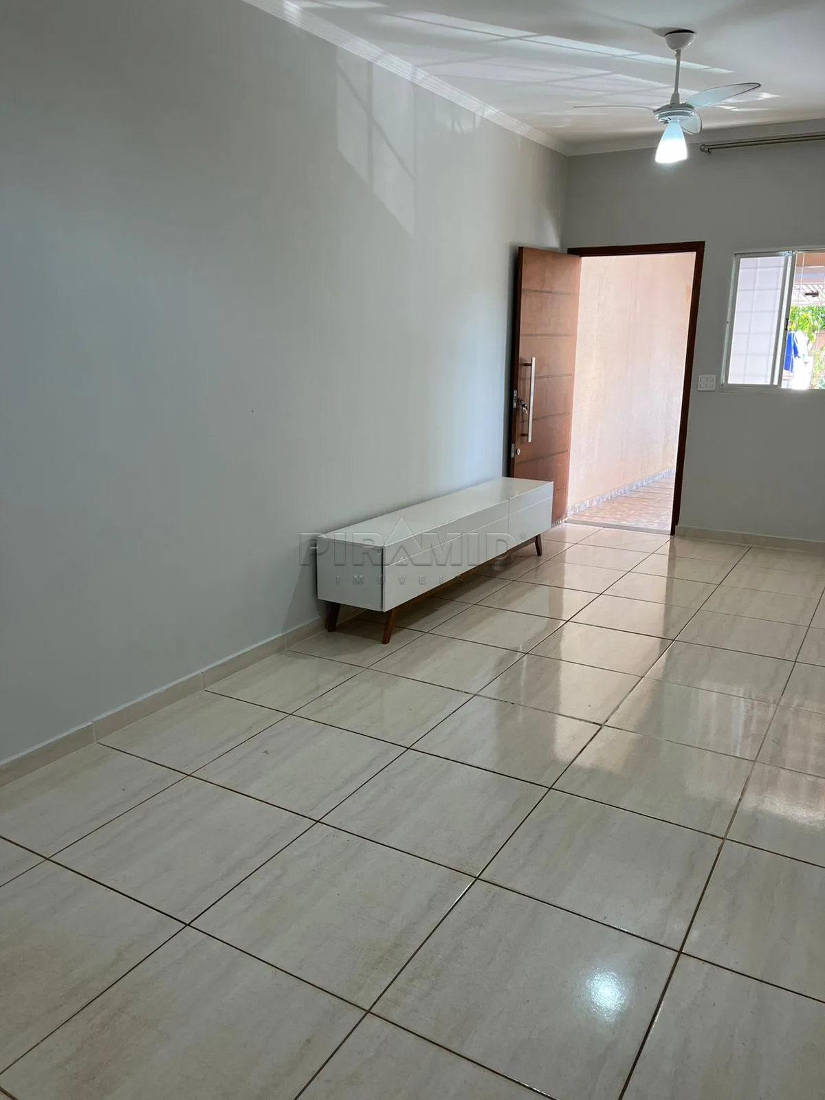 Comprar Casa / Padr&atilde;o em Ribeir&atilde;o Preto R$ 425.000,00 - Foto 2