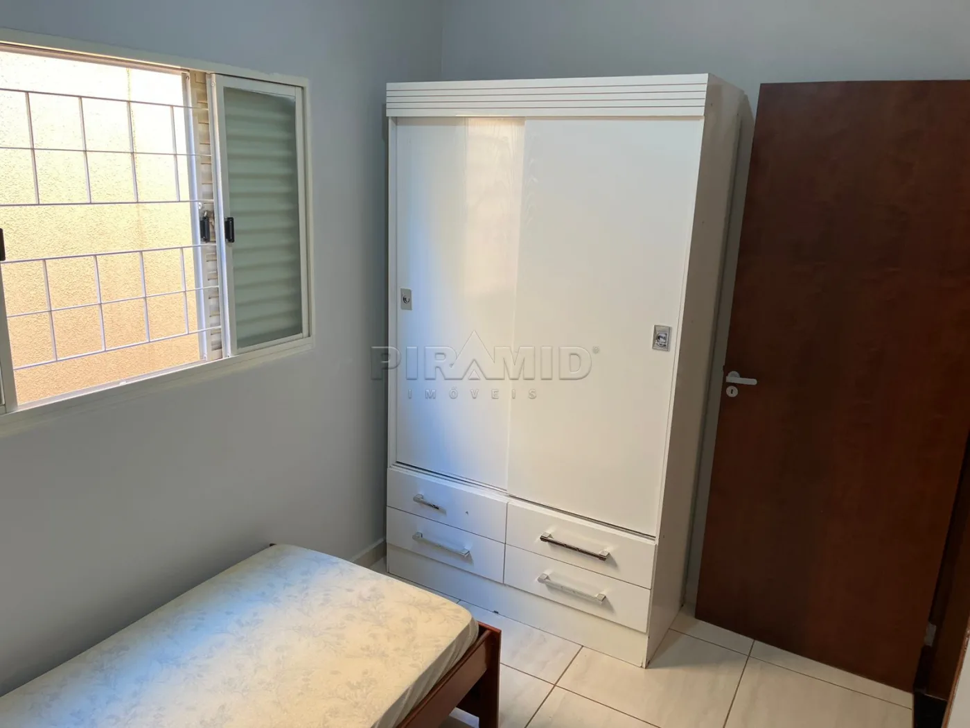 Comprar Casa / Padr&atilde;o em Ribeir&atilde;o Preto R$ 425.000,00 - Foto 3