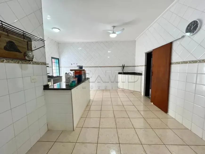 Alugar Casa / Padr&atilde;o em Ribeir&atilde;o Preto R$ 6.500,00 - Foto 16