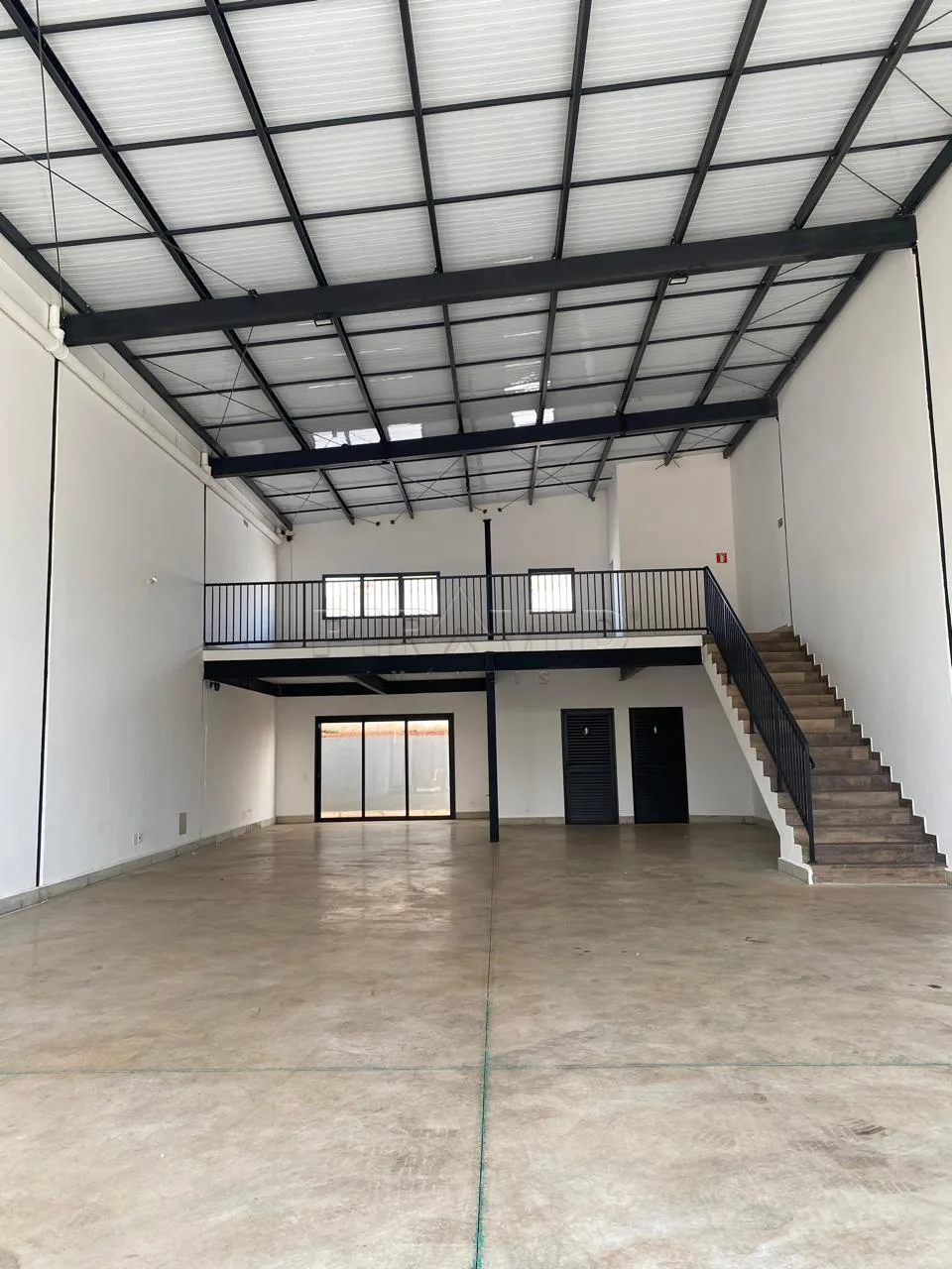 Alugar Comercial / Sal&atilde;o em Ribeir&atilde;o Preto R$ 8.000,00 - Foto 4