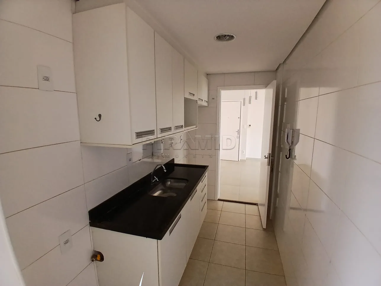 Alugar Apartamento / Padr&atilde;o em Ribeir&atilde;o Preto R$ 1.800,00 - Foto 6