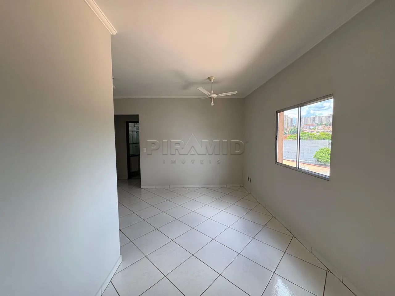 Alugar Apartamento / Padr&atilde;o em Ribeir&atilde;o Preto R$ 1.200,00 - Foto 3