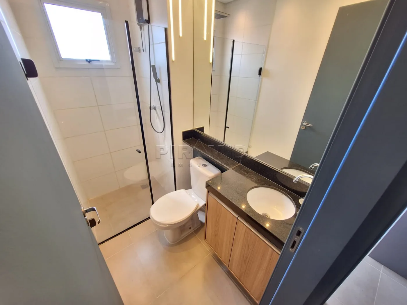 Alugar Apartamento / Padr&atilde;o em Ribeir&atilde;o Preto R$ 1.900,00 - Foto 8