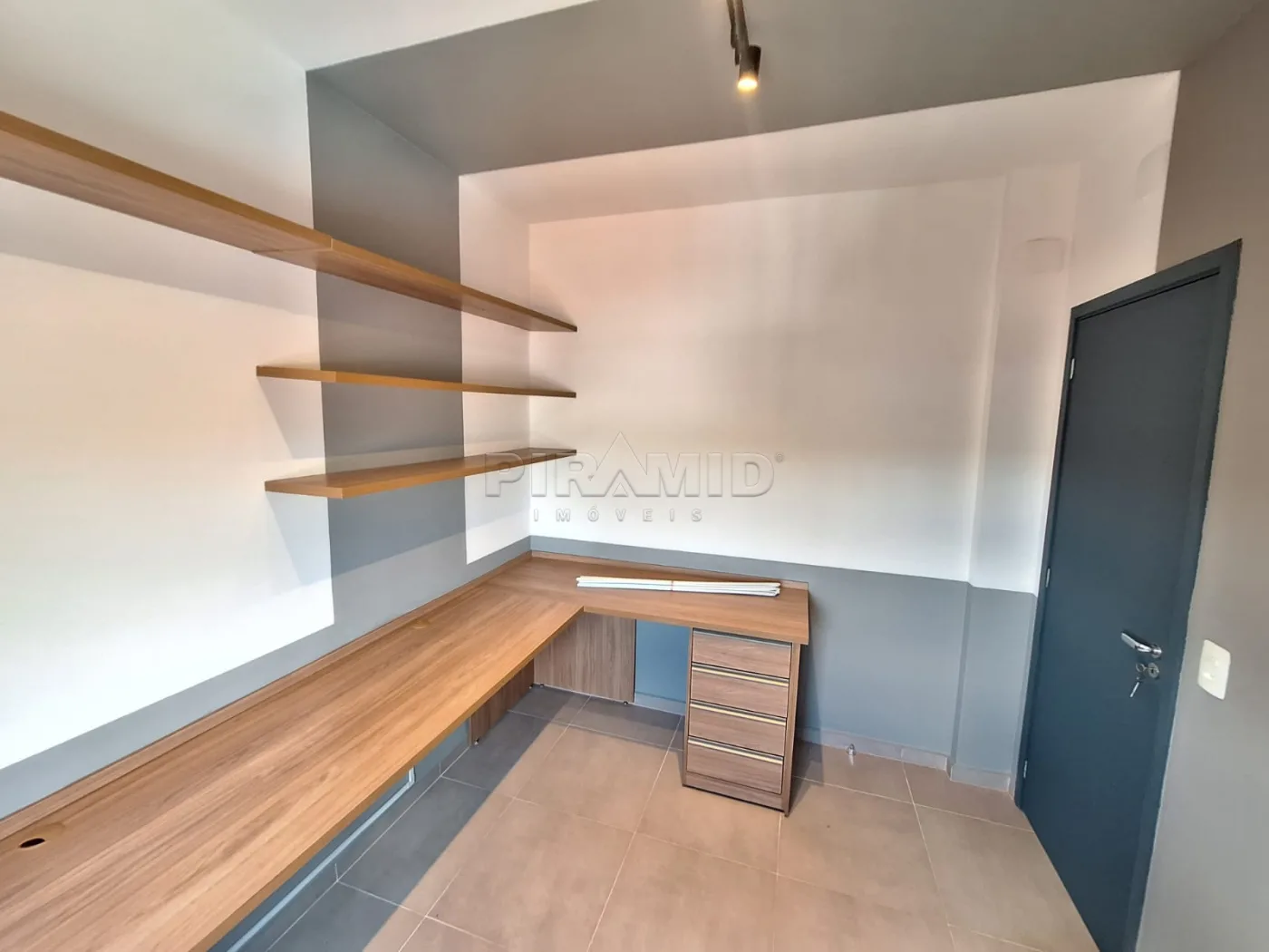 Alugar Apartamento / Padr&atilde;o em Ribeir&atilde;o Preto R$ 1.900,00 - Foto 7