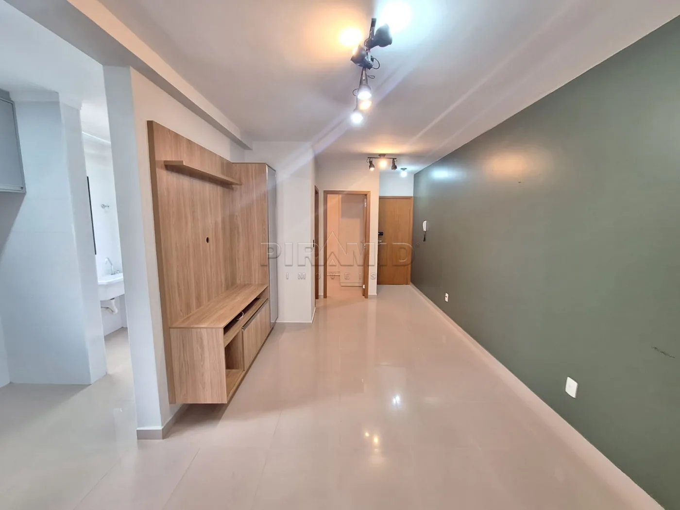 Alugar Apartamento / Padr&atilde;o em Ribeir&atilde;o Preto R$ 2.100,00 - Foto 3