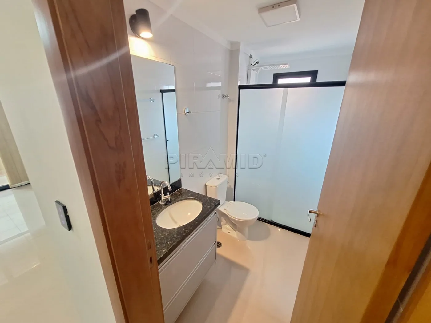 Alugar Apartamento / Padr&atilde;o em Ribeir&atilde;o Preto R$ 2.100,00 - Foto 7