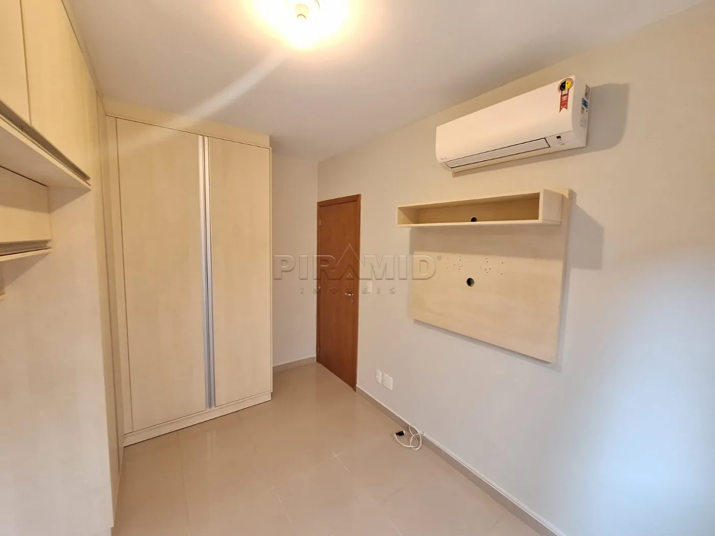 Alugar Apartamento / Padr&atilde;o em Ribeir&atilde;o Preto R$ 2.100,00 - Foto 10