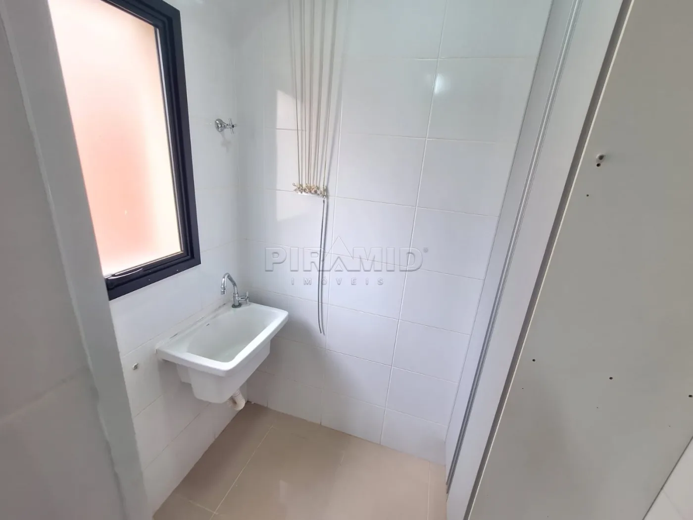 Alugar Apartamento / Padr&atilde;o em Ribeir&atilde;o Preto R$ 2.100,00 - Foto 13