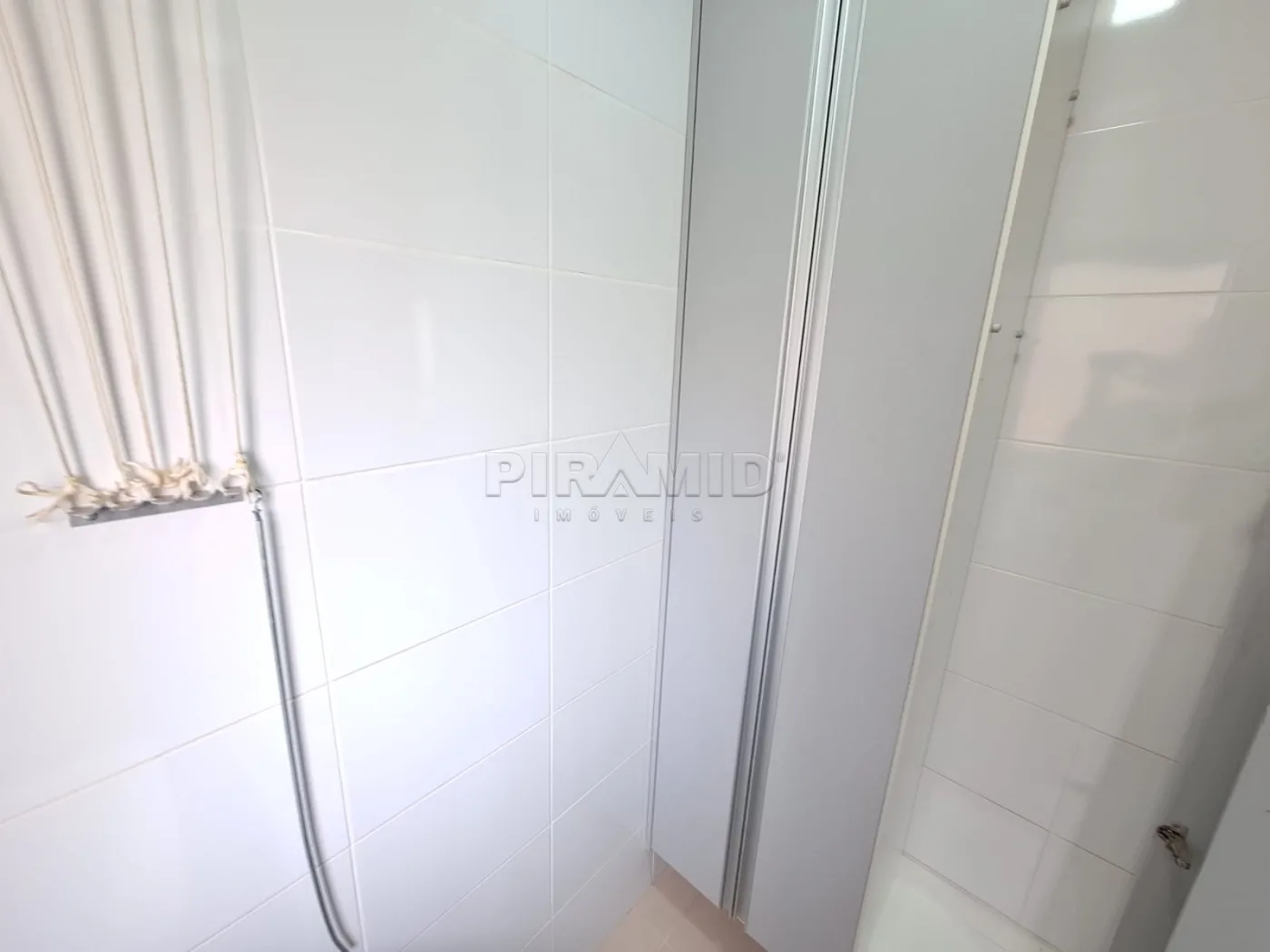 Alugar Apartamento / Padr&atilde;o em Ribeir&atilde;o Preto R$ 2.100,00 - Foto 14