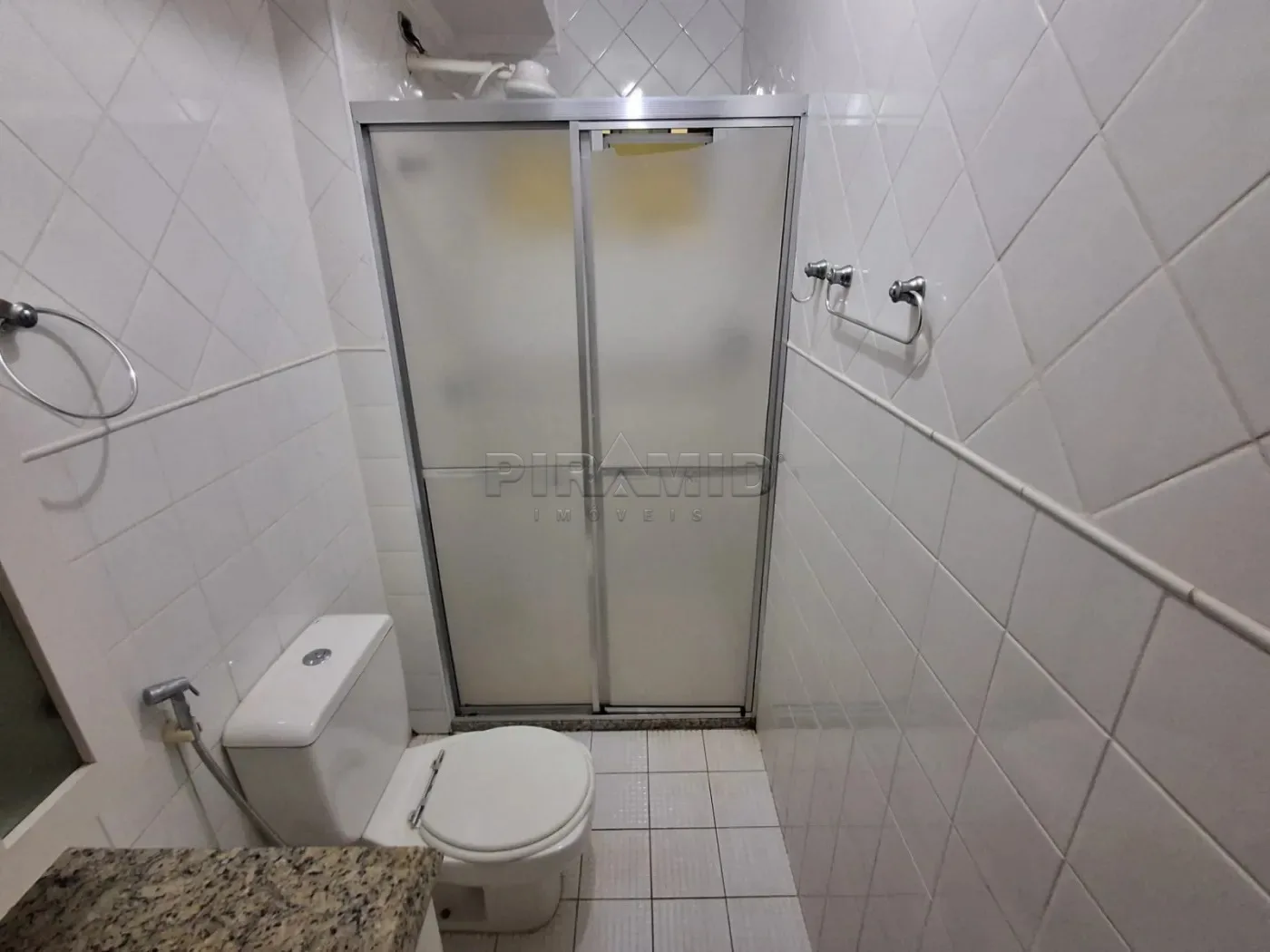 Alugar Apartamento / Padr&atilde;o em Ribeir&atilde;o Preto R$ 1.200,00 - Foto 6
