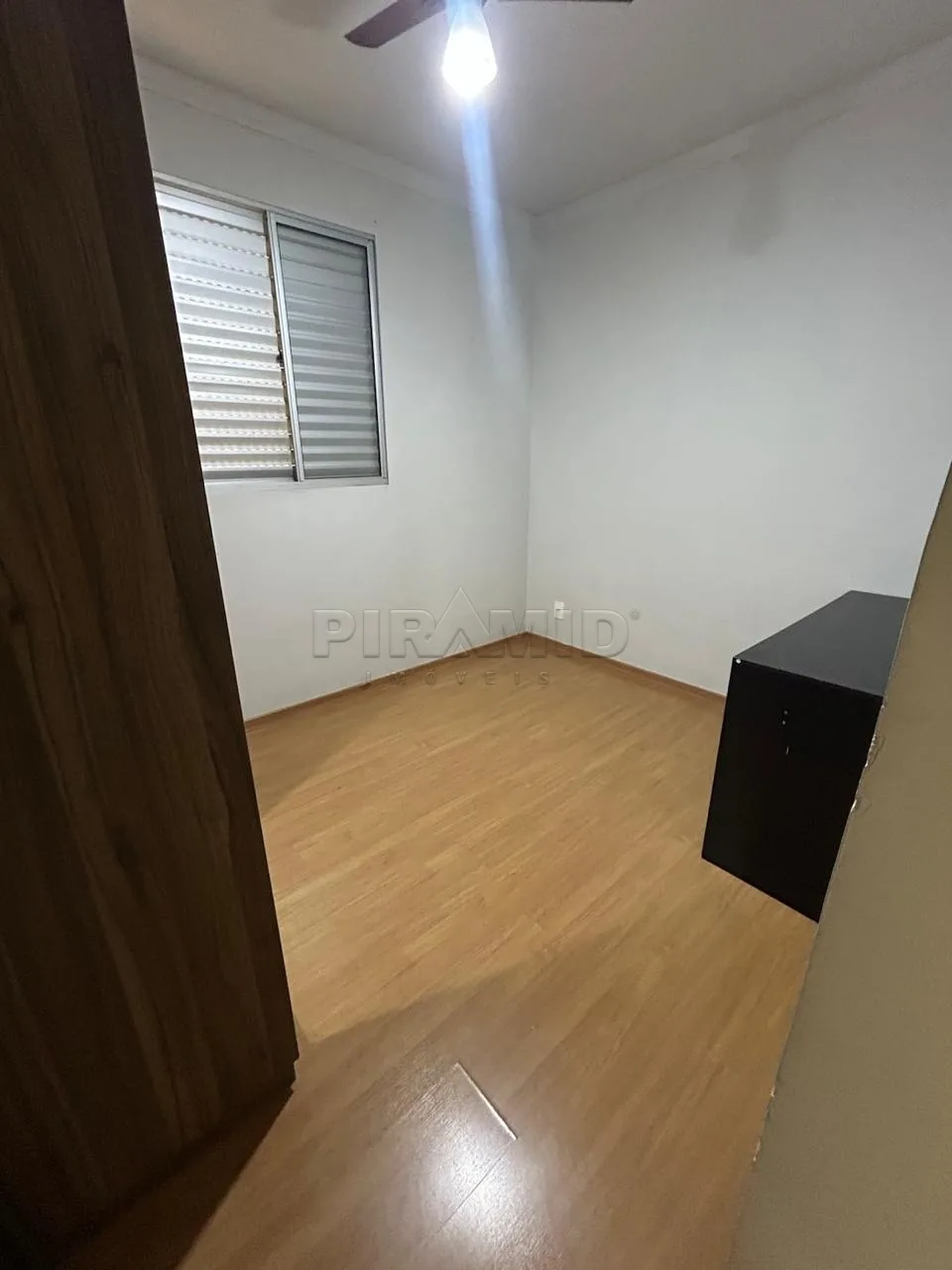 Alugar Apartamento / Padr&atilde;o em Ribeir&atilde;o Preto R$ 1.500,00 - Foto 8