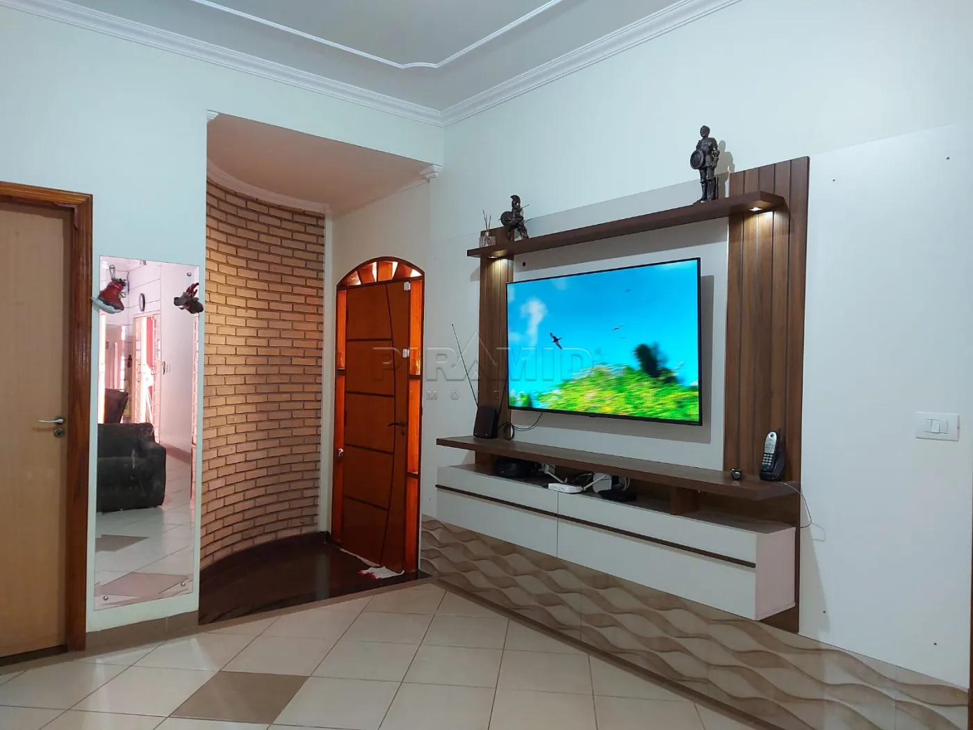 Comprar Casa / Padr&atilde;o em Ribeir&atilde;o Preto R$ 390.000,00 - Foto 2