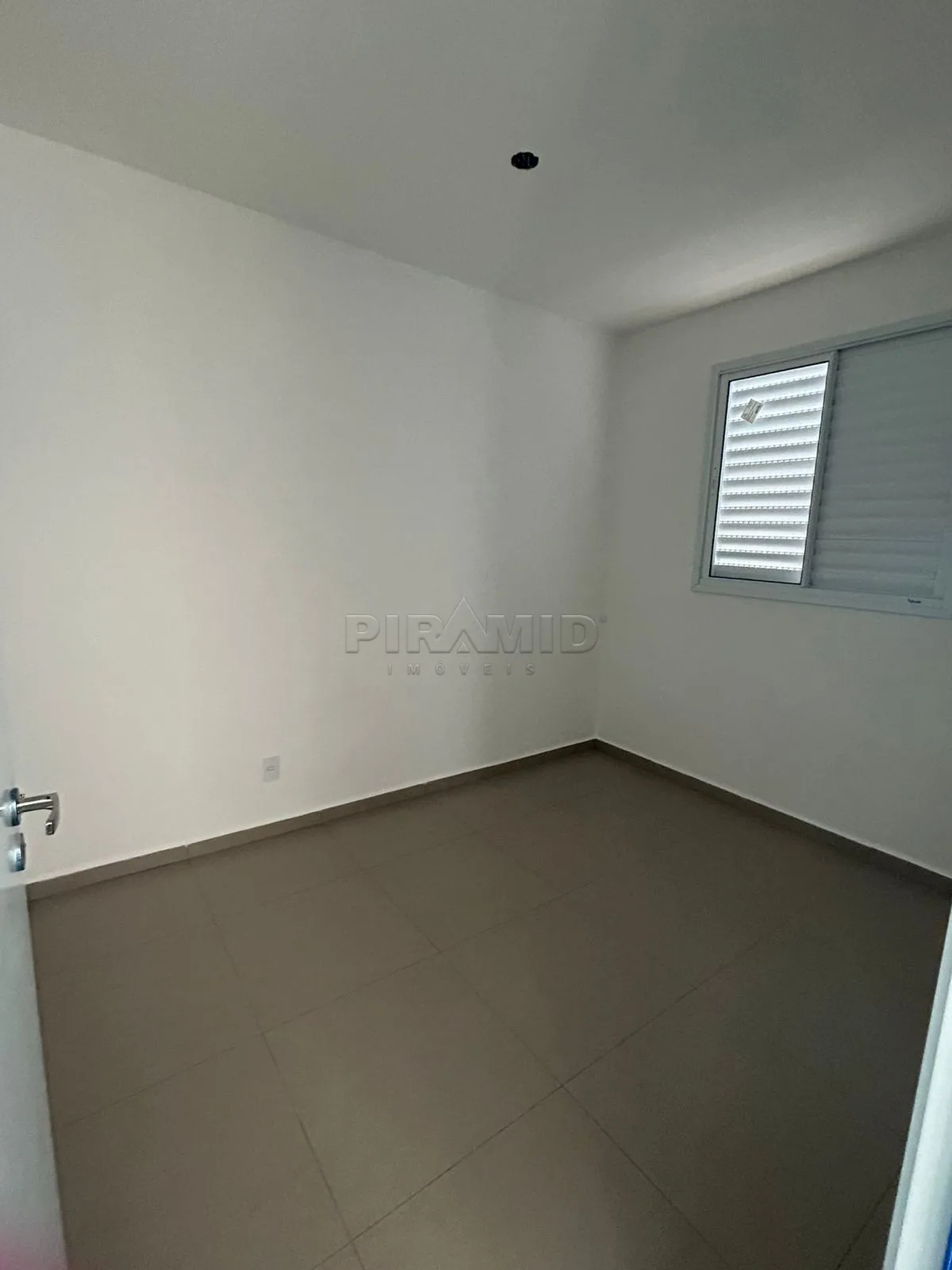 Alugar Apartamento / Padr&atilde;o em Ribeir&atilde;o Preto R$ 1.500,00 - Foto 7