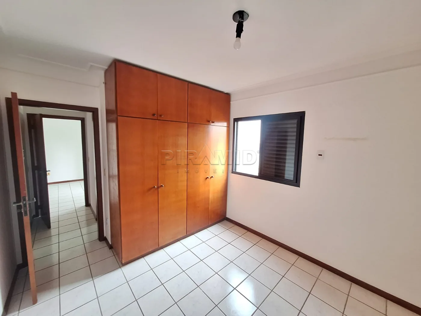 Alugar Apartamento / Padr&atilde;o em Ribeir&atilde;o Preto R$ 1.500,00 - Foto 6