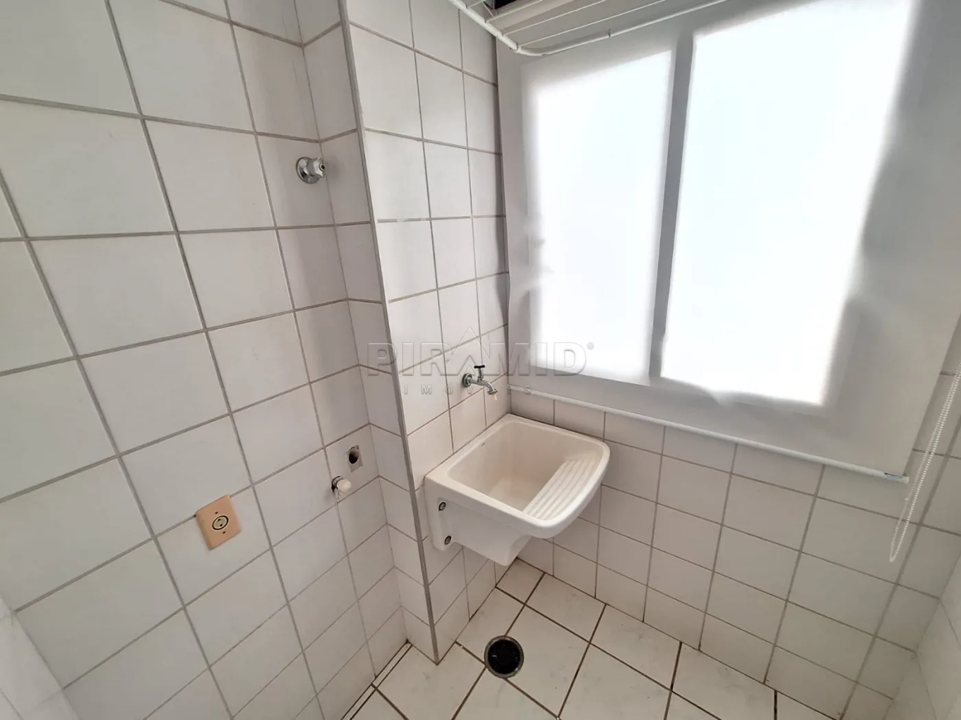 Alugar Apartamento / Padr&atilde;o em Ribeir&atilde;o Preto R$ 1.500,00 - Foto 12