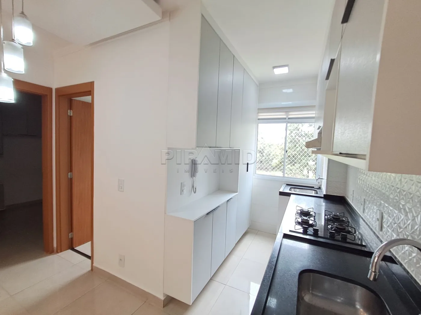 Alugar Apartamento / Padr&atilde;o em Ribeir&atilde;o Preto R$ 1.200,00 - Foto 6