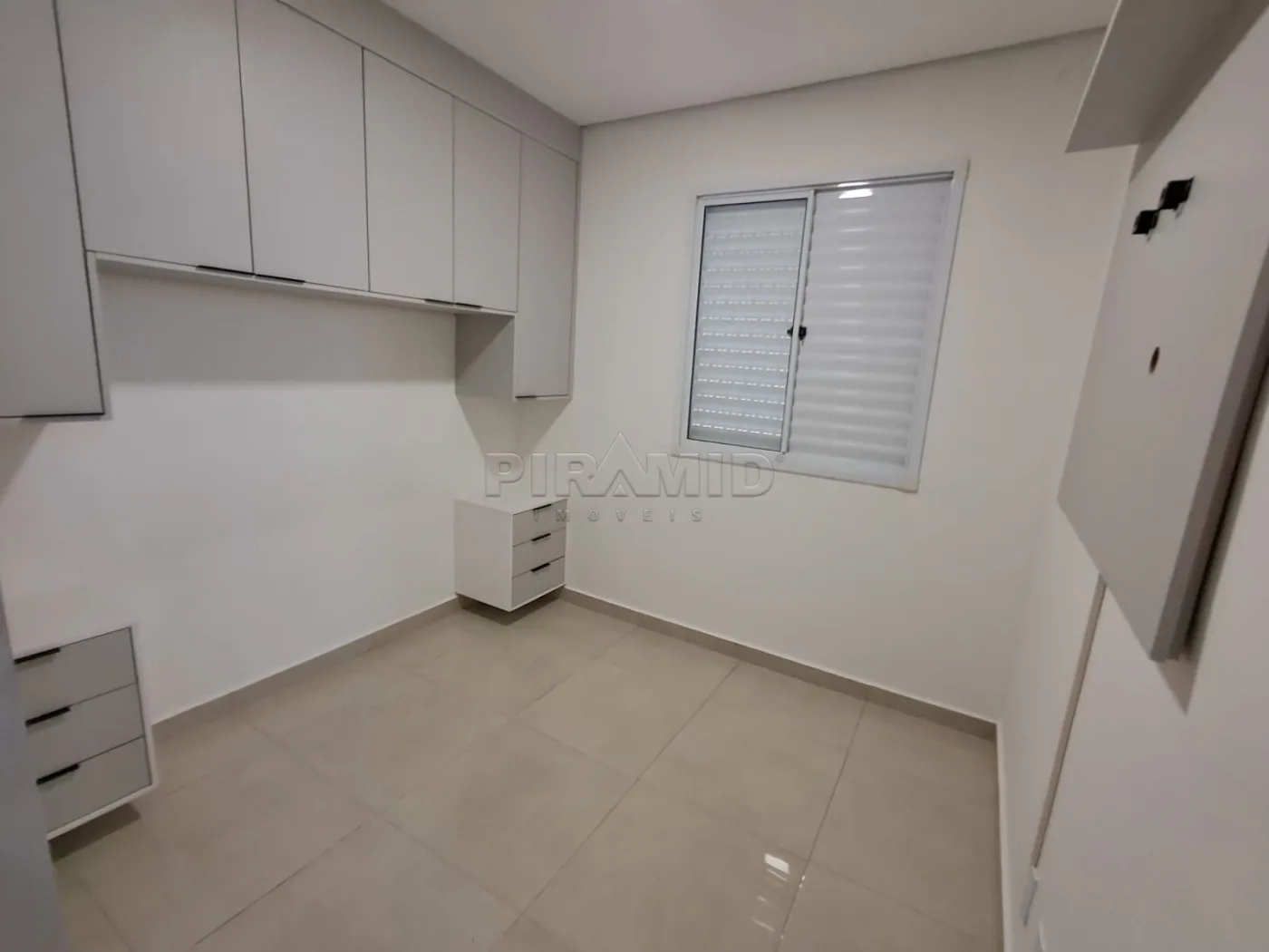 Alugar Apartamento / Padr&atilde;o em Ribeir&atilde;o Preto R$ 1.200,00 - Foto 10