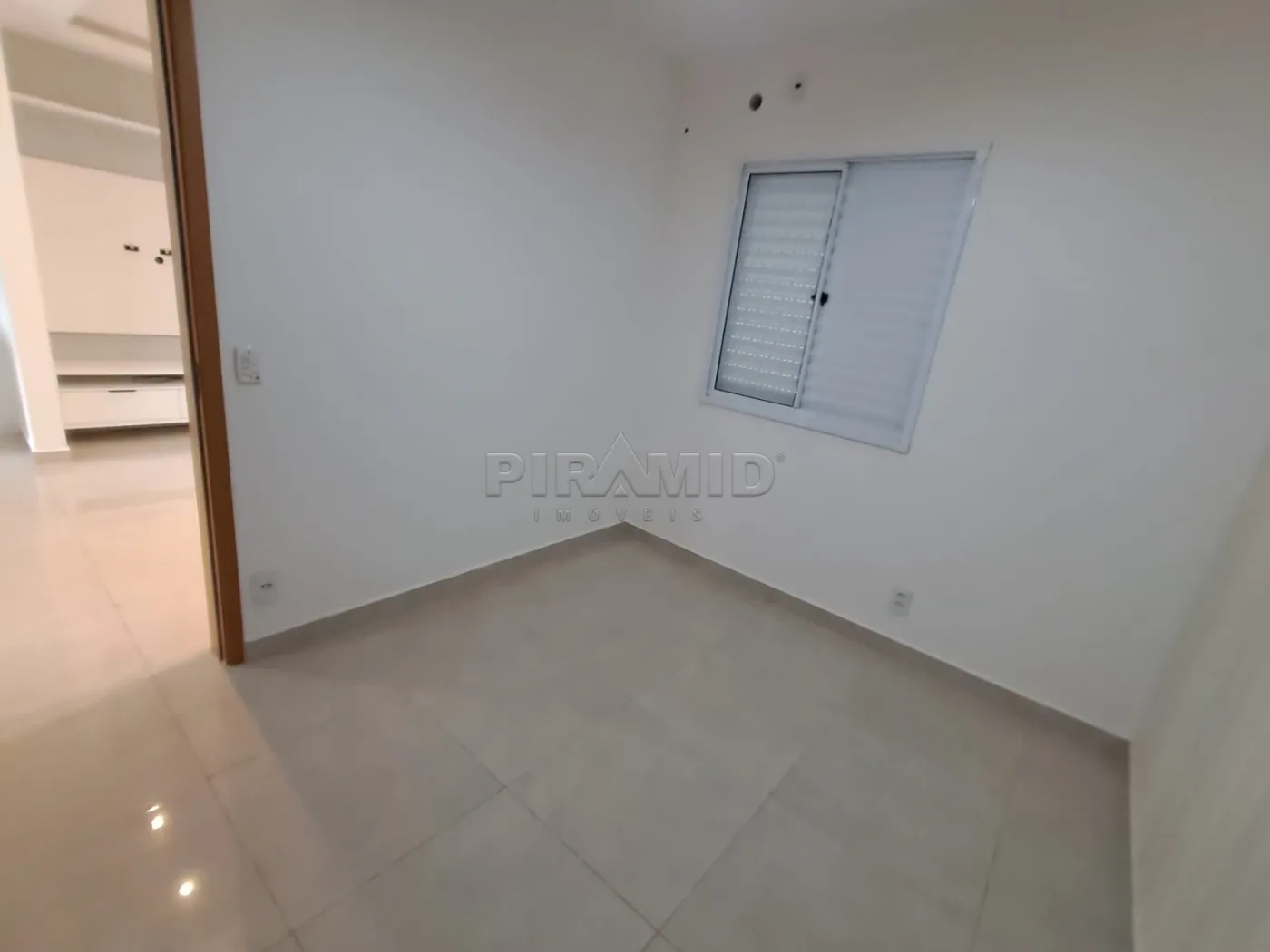 Alugar Apartamento / Padr&atilde;o em Ribeir&atilde;o Preto R$ 1.200,00 - Foto 14
