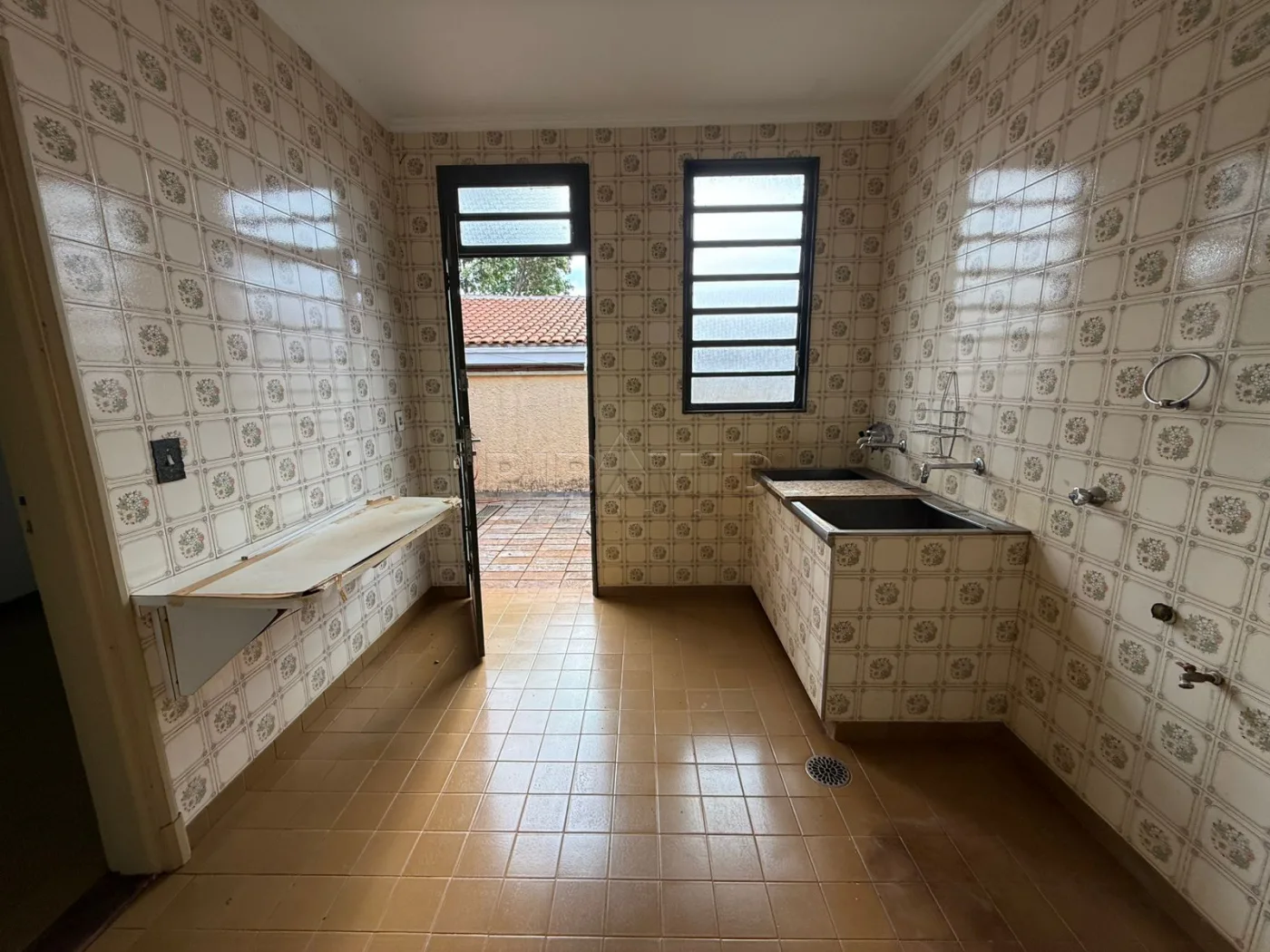 Alugar Casa / Padr&atilde;o em Ribeir&atilde;o Preto R$ 4.800,00 - Foto 14