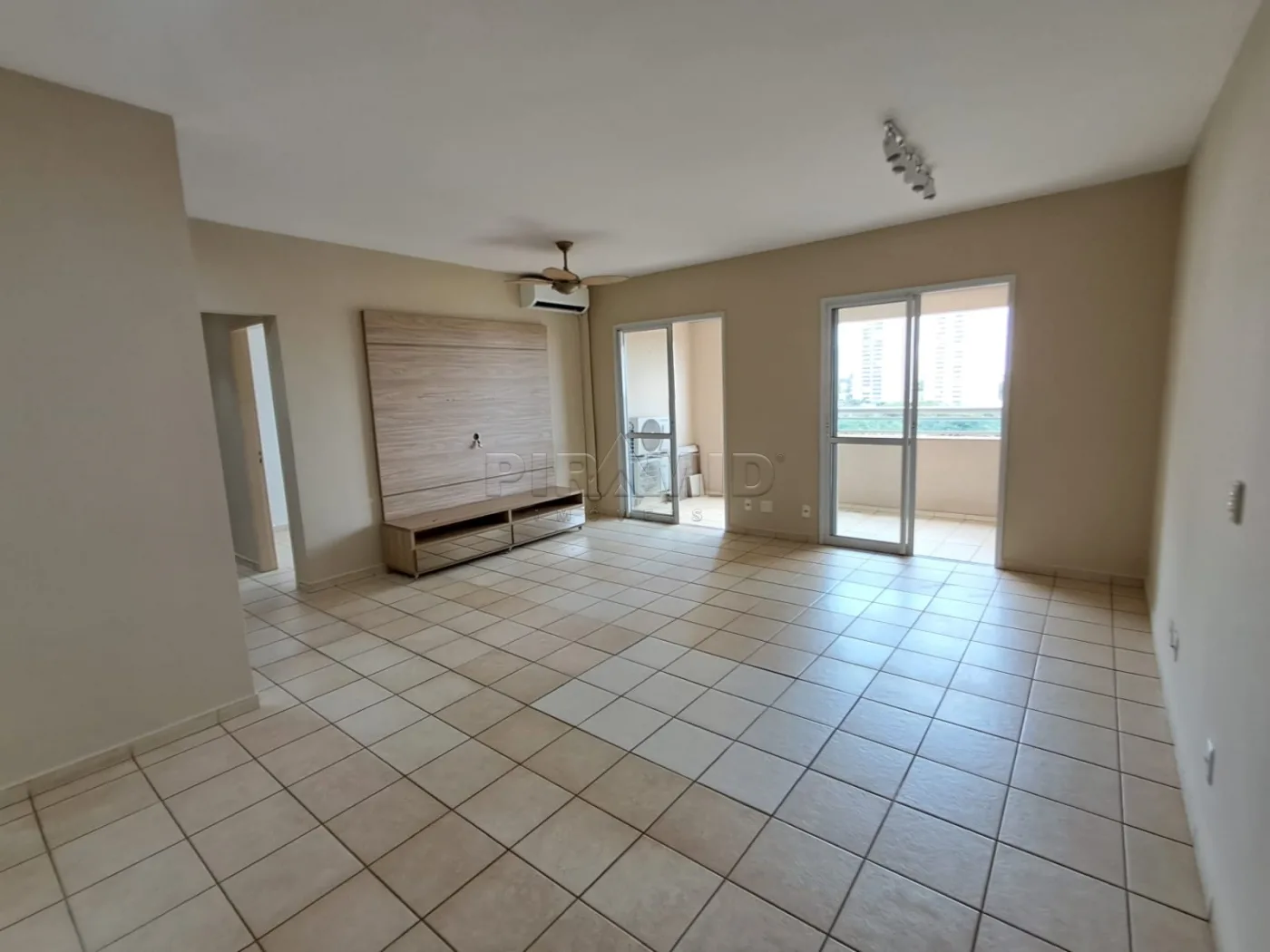 Alugar Apartamento / Padr&atilde;o em Ribeir&atilde;o Preto R$ 3.500,00 - Foto 2