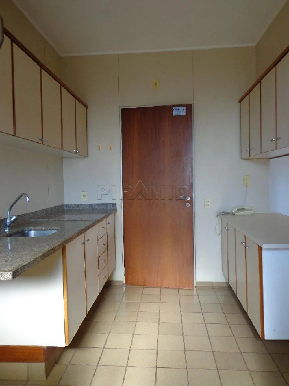 Comprar Apartamento / Padr&atilde;o em Ribeir&atilde;o Preto R$ 300.000,00 - Foto 5