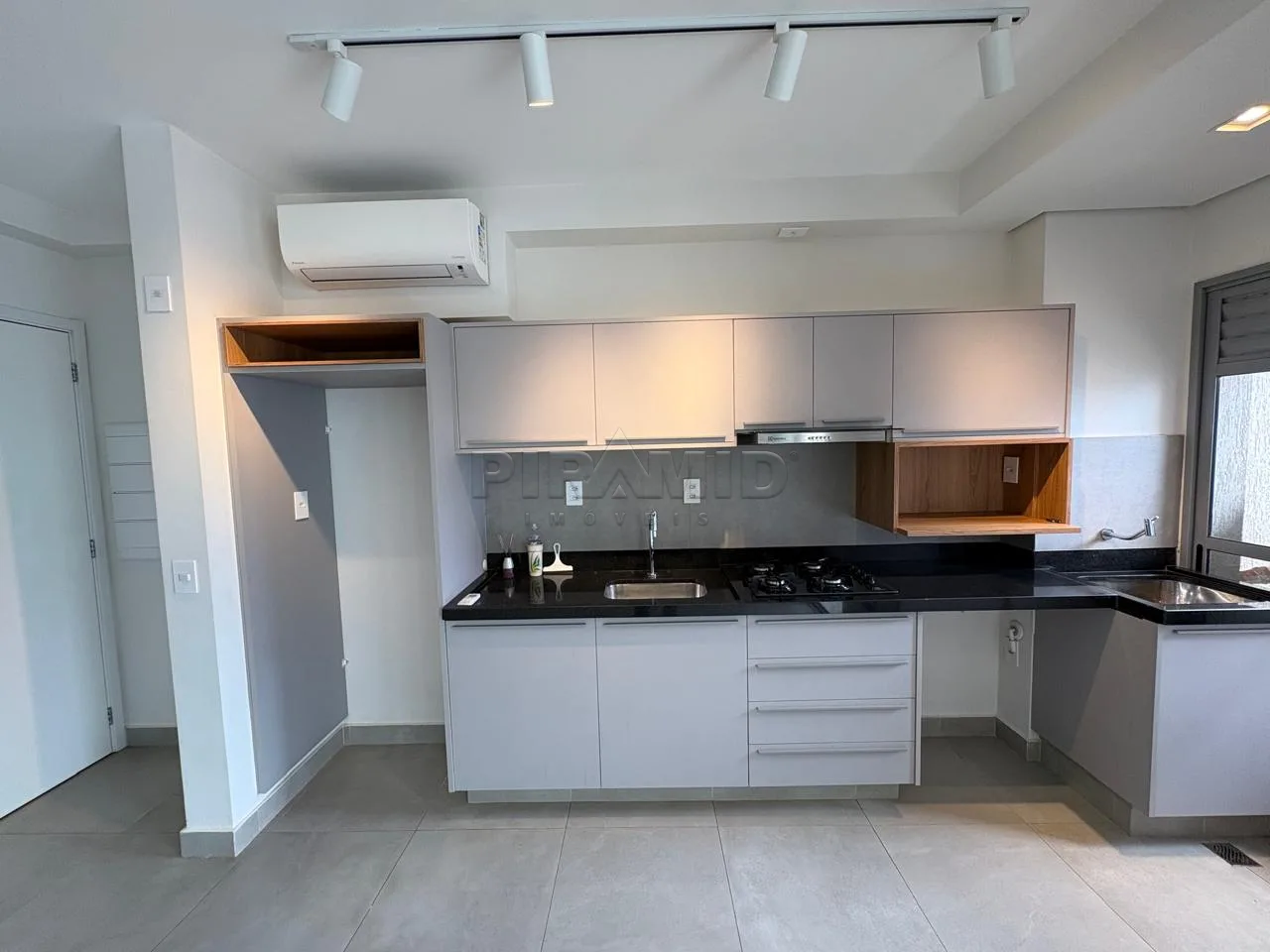 Alugar Apartamento / Kitchnet em Ribeir&atilde;o Preto R$ 2.500,00 - Foto 8