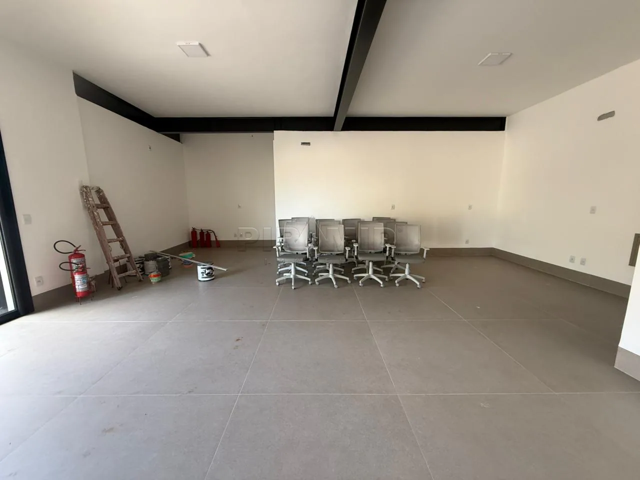 Alugar Comercial / Sal&atilde;o em Ribeir&atilde;o Preto R$ 4.500,00 - Foto 1