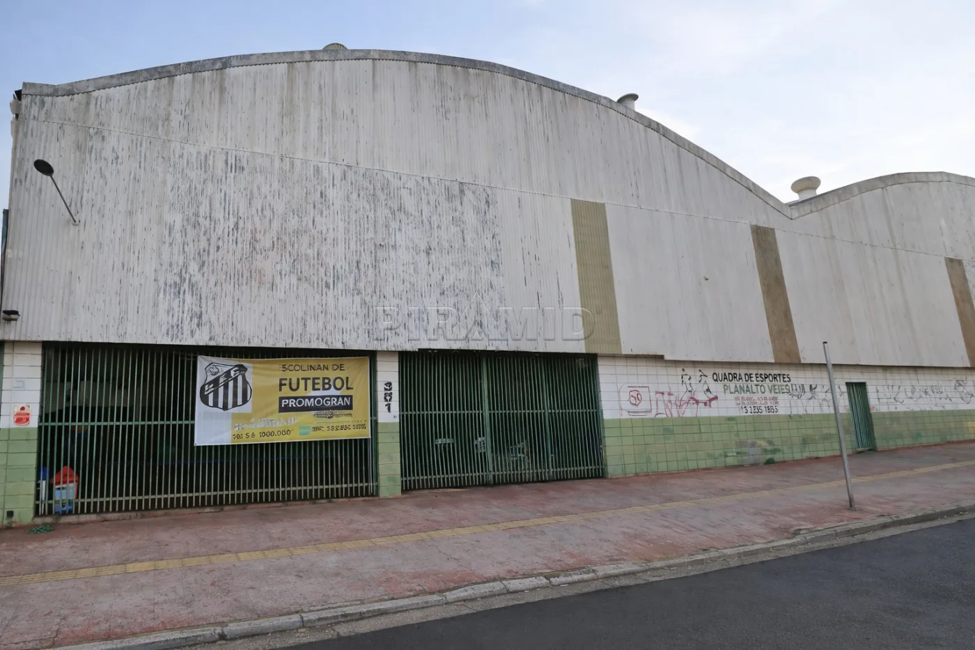 Alugar Comercial / Sal&atilde;o em Ribeir&atilde;o Preto R$ 30.000,00 - Foto 1