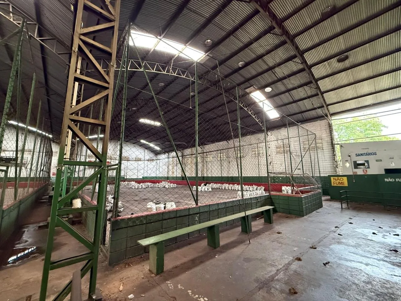Alugar Comercial / Sal&atilde;o em Ribeir&atilde;o Preto R$ 30.000,00 - Foto 3