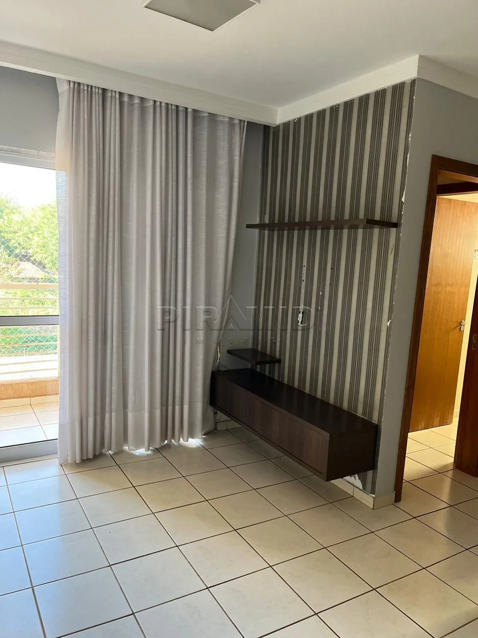 Comprar Apartamento / Padr&atilde;o em Ribeir&atilde;o Preto R$ 250.000,00 - Foto 2