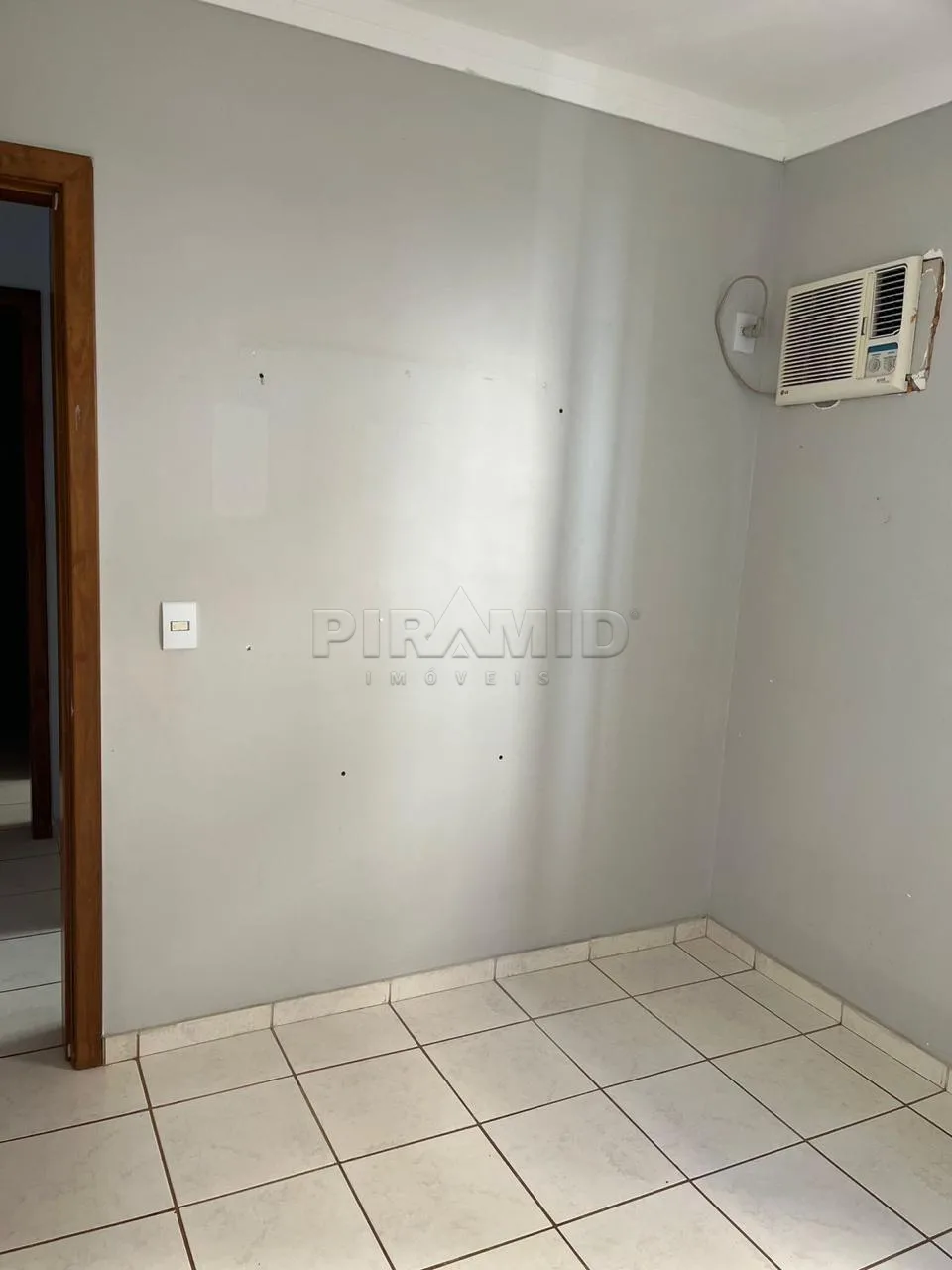 Comprar Apartamento / Padr&atilde;o em Ribeir&atilde;o Preto R$ 250.000,00 - Foto 11