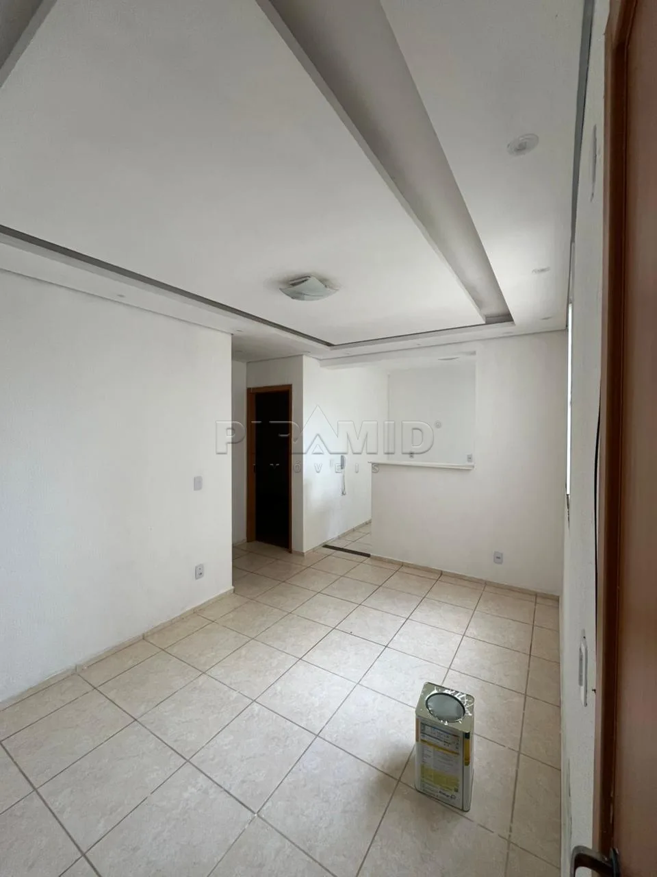 Alugar Apartamento / Padr&atilde;o em Ribeir&atilde;o Preto R$ 1.400,00 - Foto 2