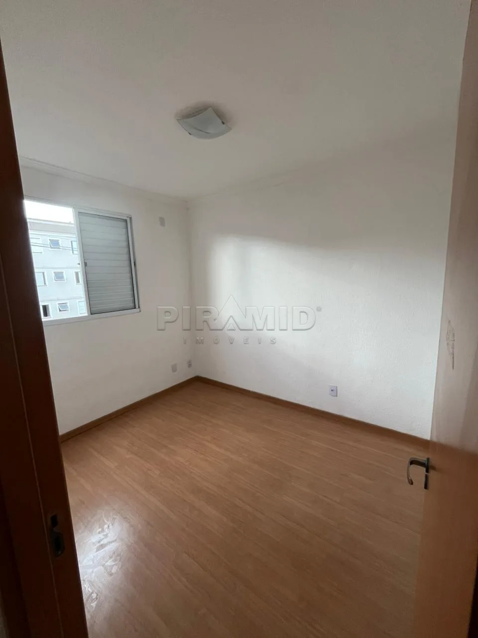 Alugar Apartamento / Padr&atilde;o em Ribeir&atilde;o Preto R$ 1.400,00 - Foto 13
