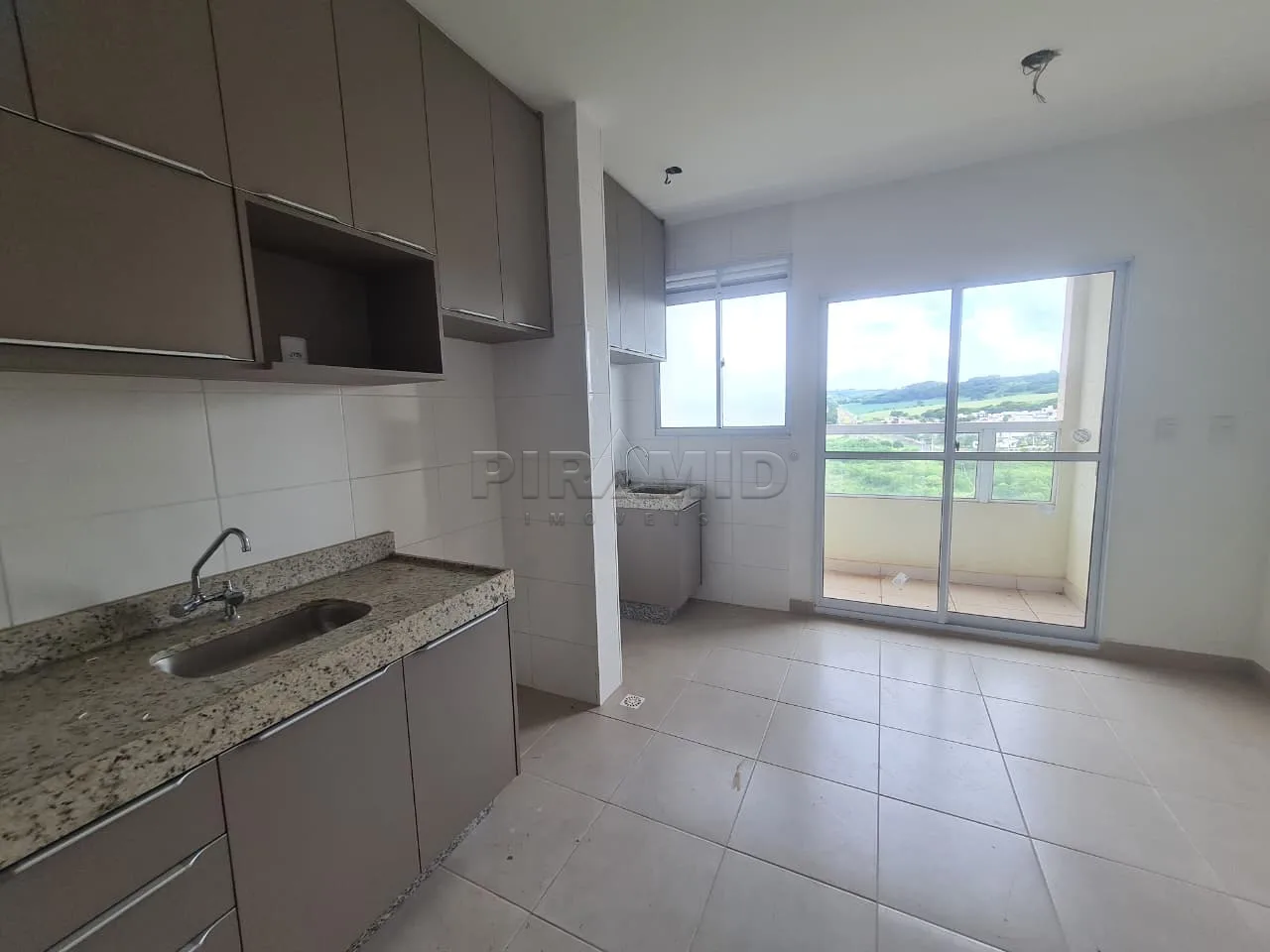 Alugar Apartamento / Padr&atilde;o em Ribeir&atilde;o Preto R$ 2.100,00 - Foto 1