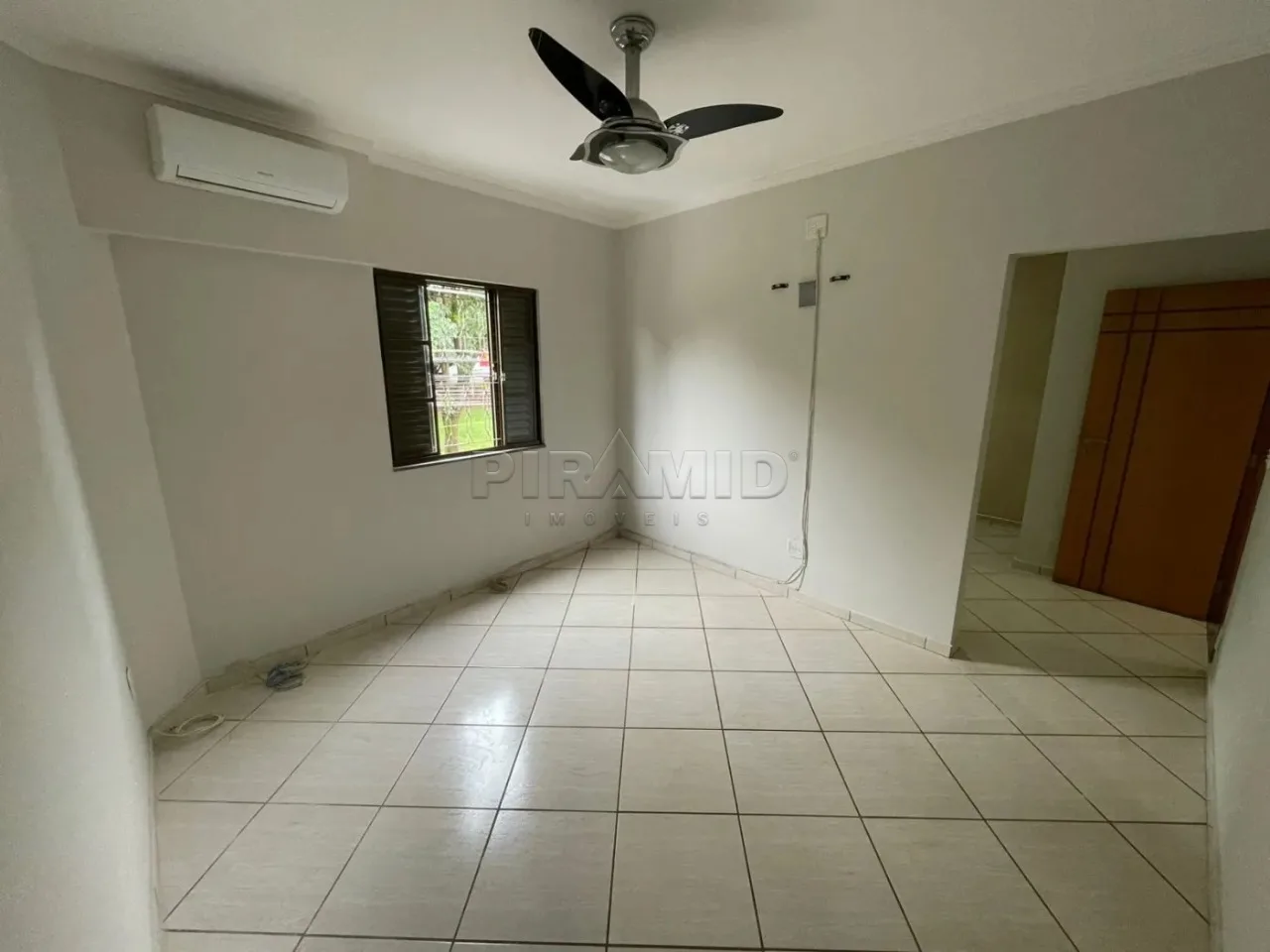 Alugar Casa / Padr&atilde;o em Ribeir&atilde;o Preto R$ 3.800,00 - Foto 9