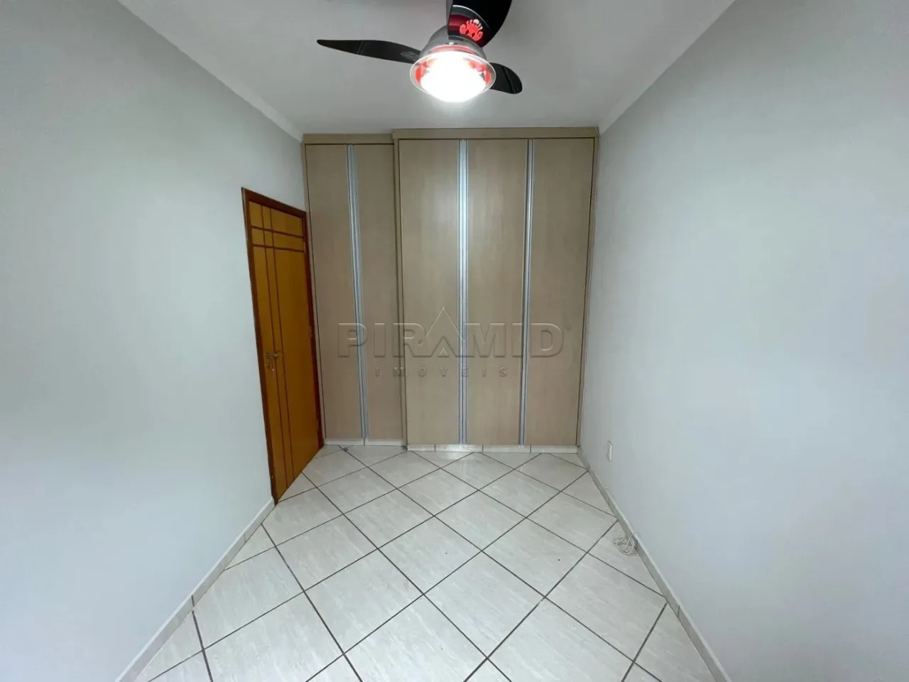 Alugar Casa / Padr&atilde;o em Ribeir&atilde;o Preto R$ 3.800,00 - Foto 18