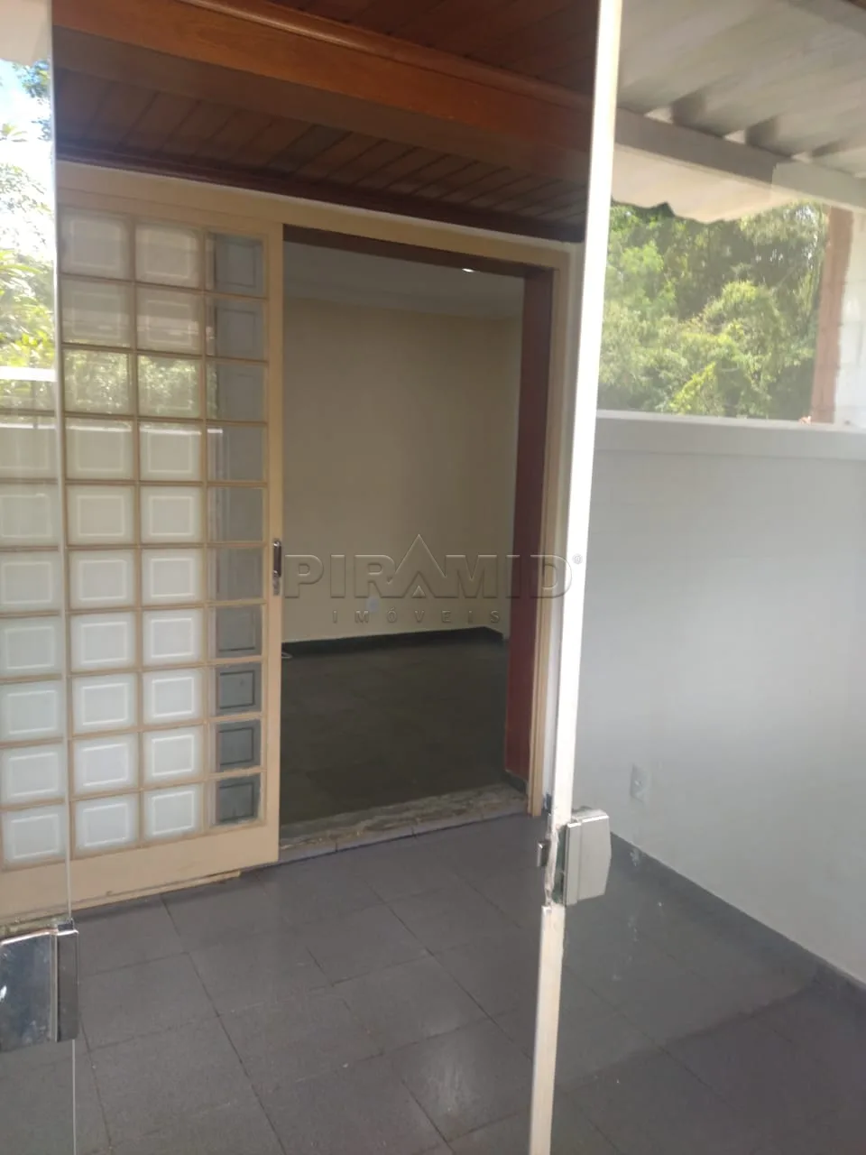 Alugar Apartamento / Padr&atilde;o em Ribeir&atilde;o Preto R$ 1.550,00 - Foto 11
