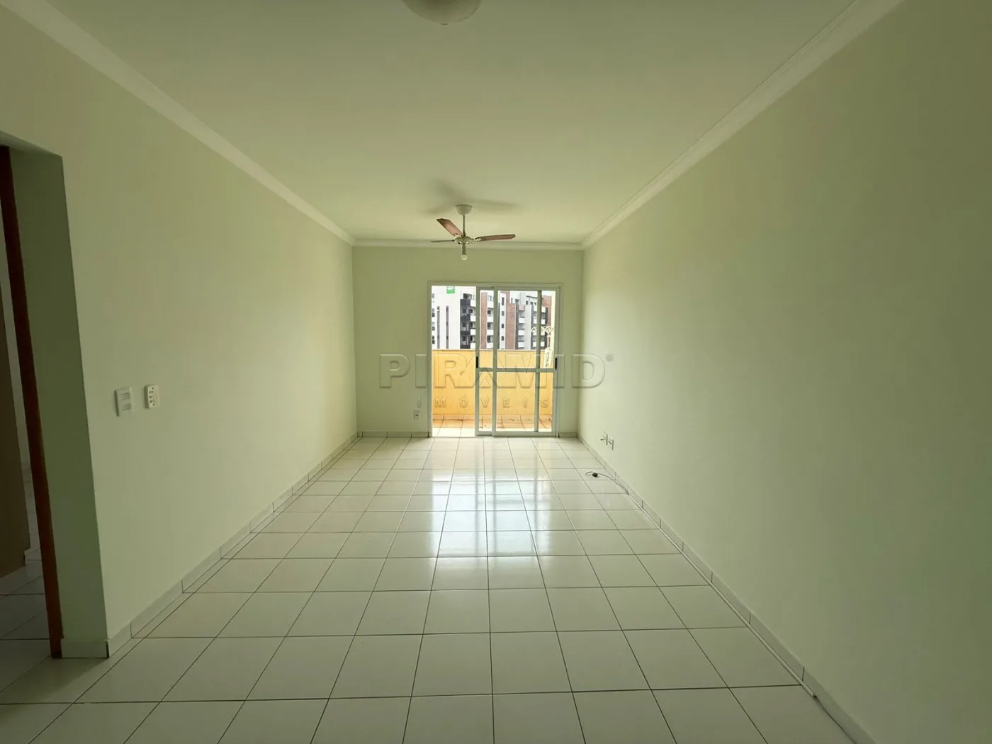 Alugar Apartamento / Padr&atilde;o em Ribeir&atilde;o Preto R$ 1.500,00 - Foto 1