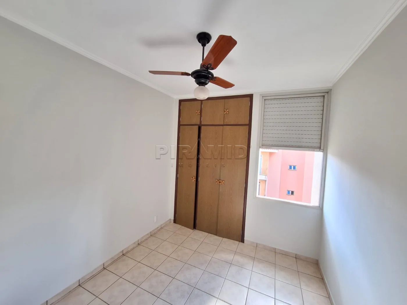Alugar Apartamento / Padr&atilde;o em Ribeir&atilde;o Preto R$ 1.500,00 - Foto 6