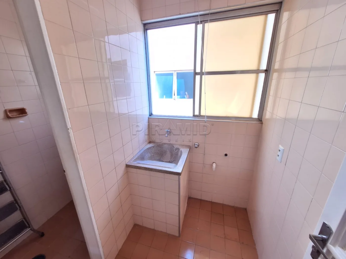 Alugar Apartamento / Padr&atilde;o em Ribeir&atilde;o Preto R$ 1.500,00 - Foto 11