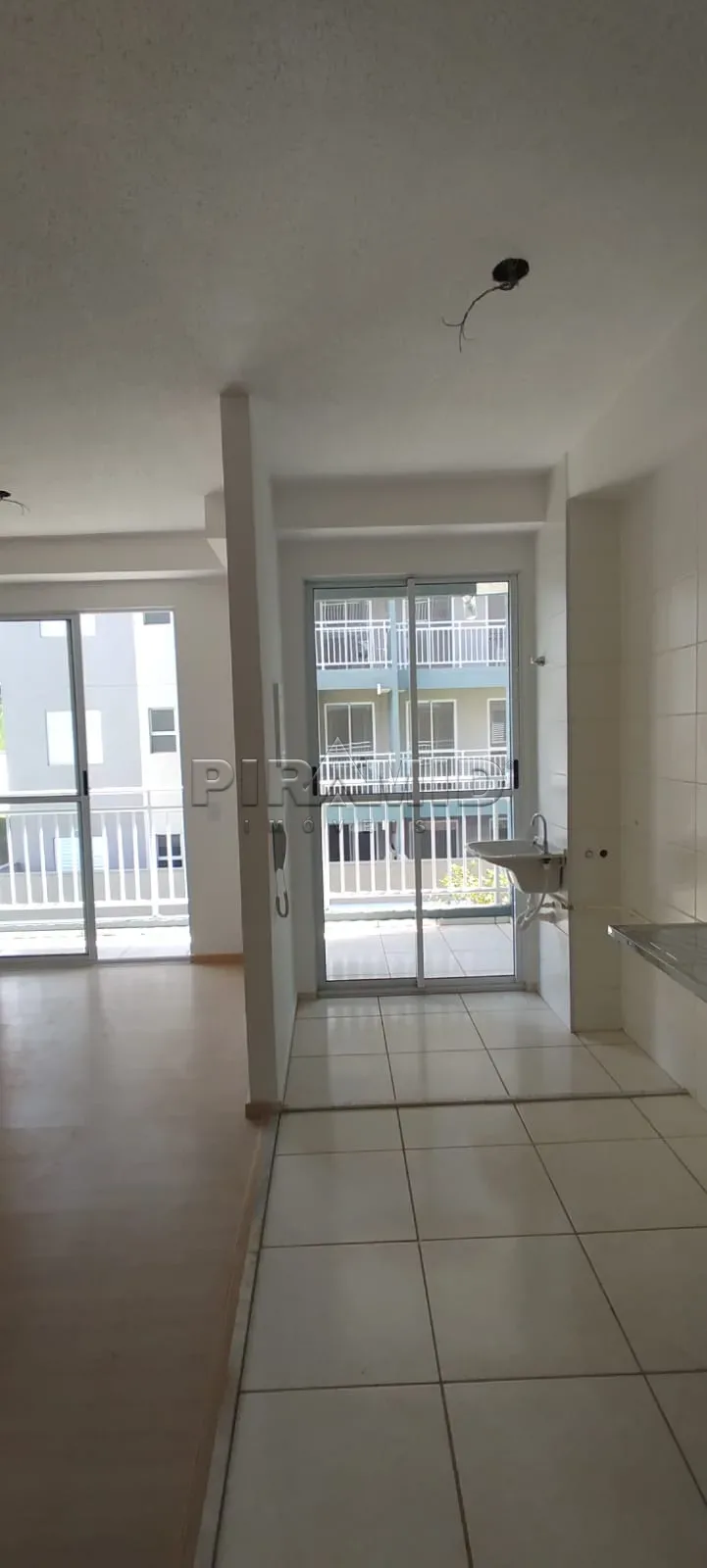Alugar Apartamento / Padr&atilde;o em Ribeir&atilde;o Preto R$ 1.900,00 - Foto 2