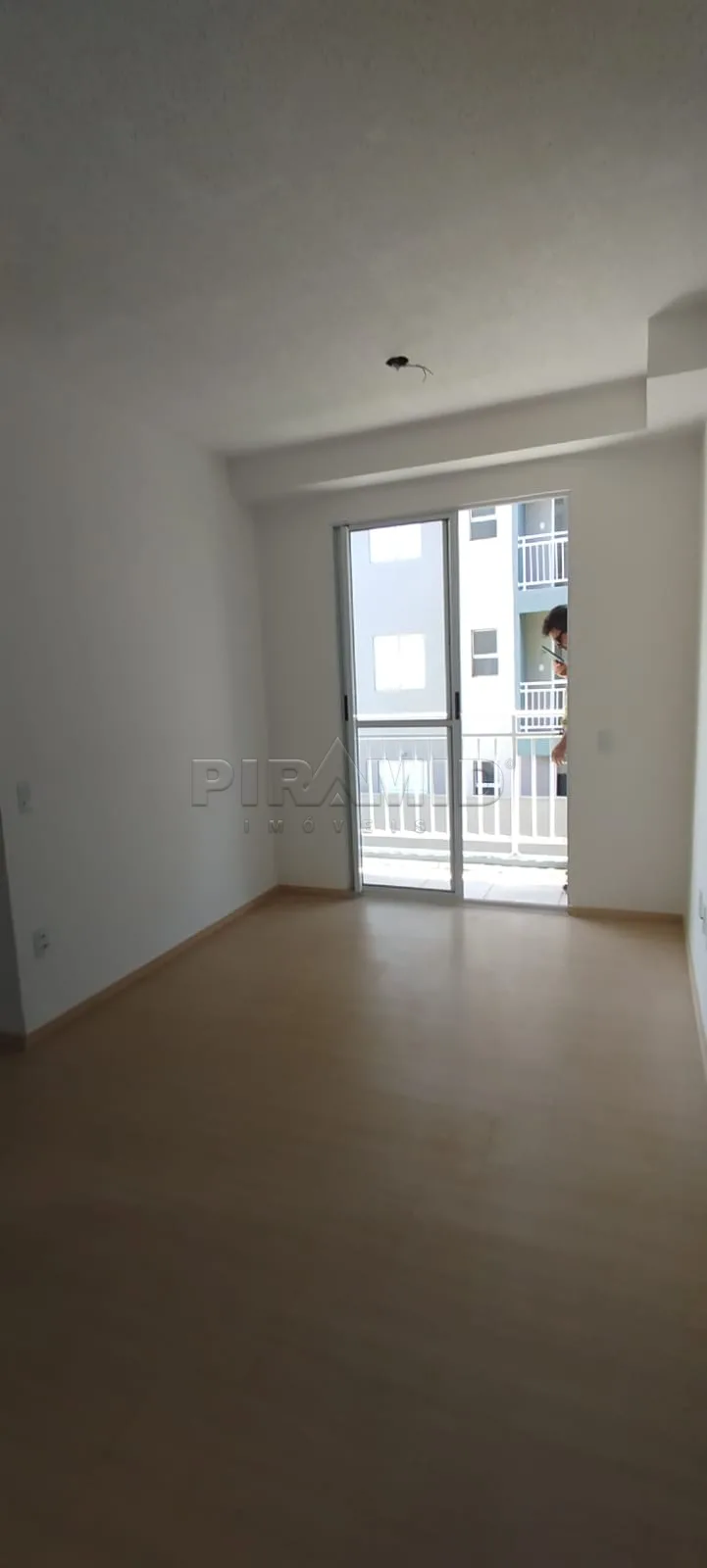 Alugar Apartamento / Padr&atilde;o em Ribeir&atilde;o Preto R$ 1.900,00 - Foto 3