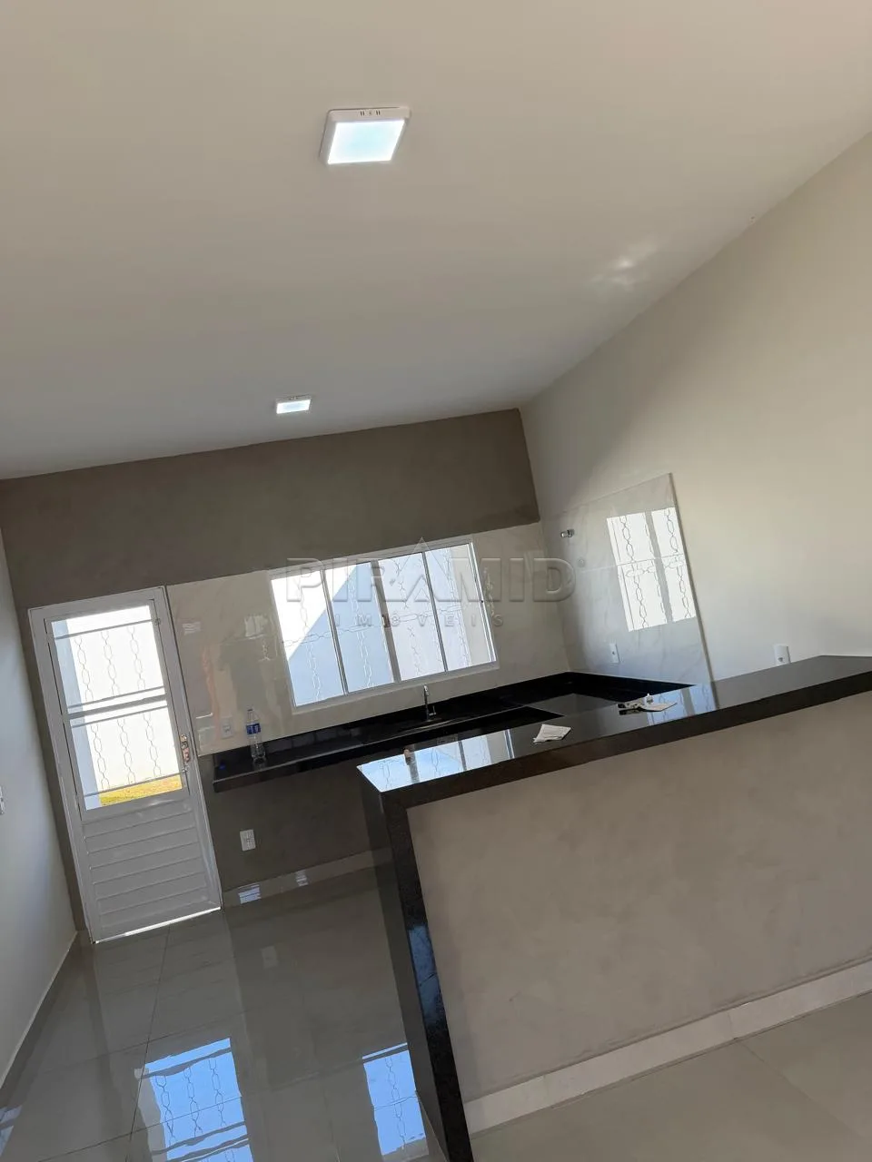 Comprar Casa / Padr&atilde;o em Ribeir&atilde;o Preto R$ 390.000,00 - Foto 4