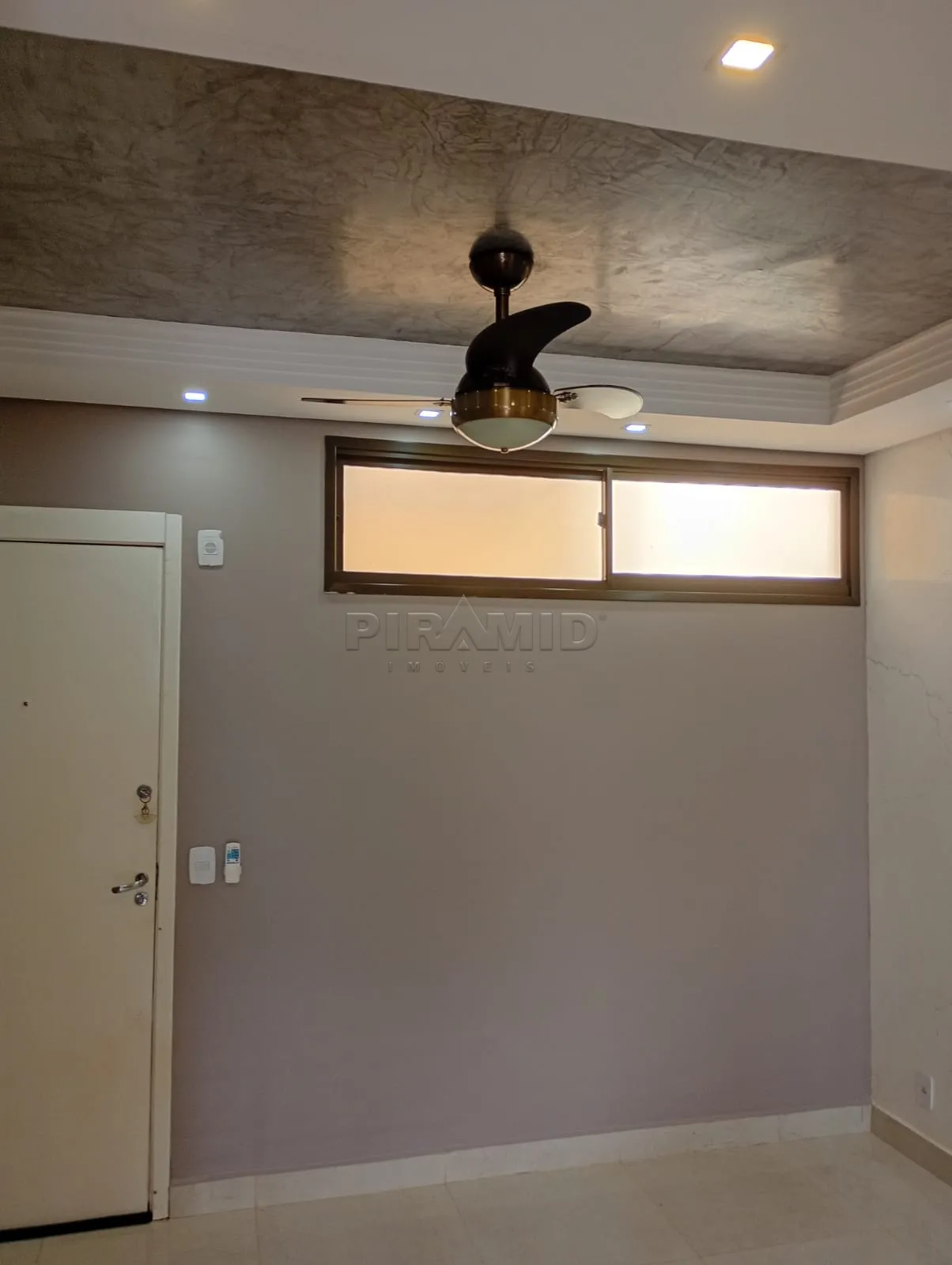 Alugar Apartamento / Padr&atilde;o em Ribeir&atilde;o Preto R$ 2.000,00 - Foto 1