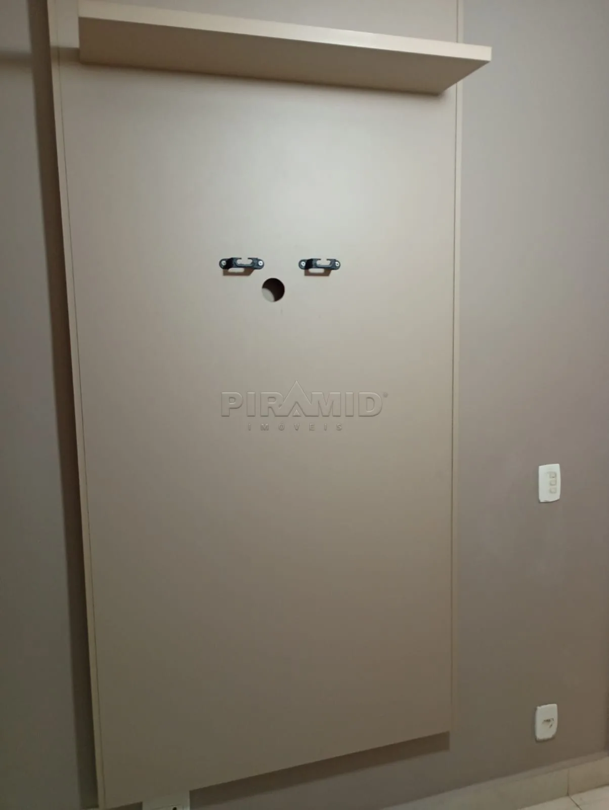 Alugar Apartamento / Padr&atilde;o em Ribeir&atilde;o Preto R$ 2.000,00 - Foto 4