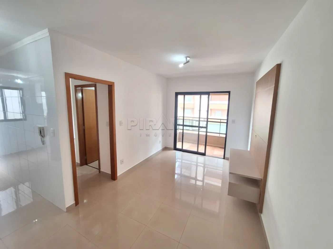 Alugar Apartamento / Padr&atilde;o em Ribeir&atilde;o Preto R$ 1.700,00 - Foto 2