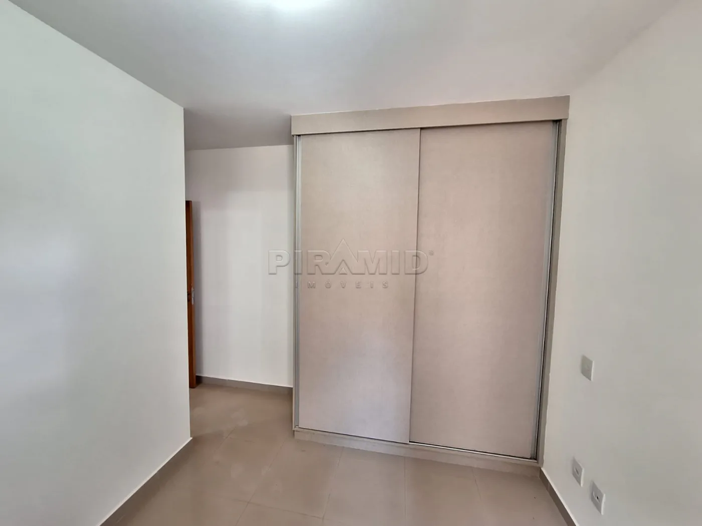 Alugar Apartamento / Padr&atilde;o em Ribeir&atilde;o Preto R$ 1.700,00 - Foto 8