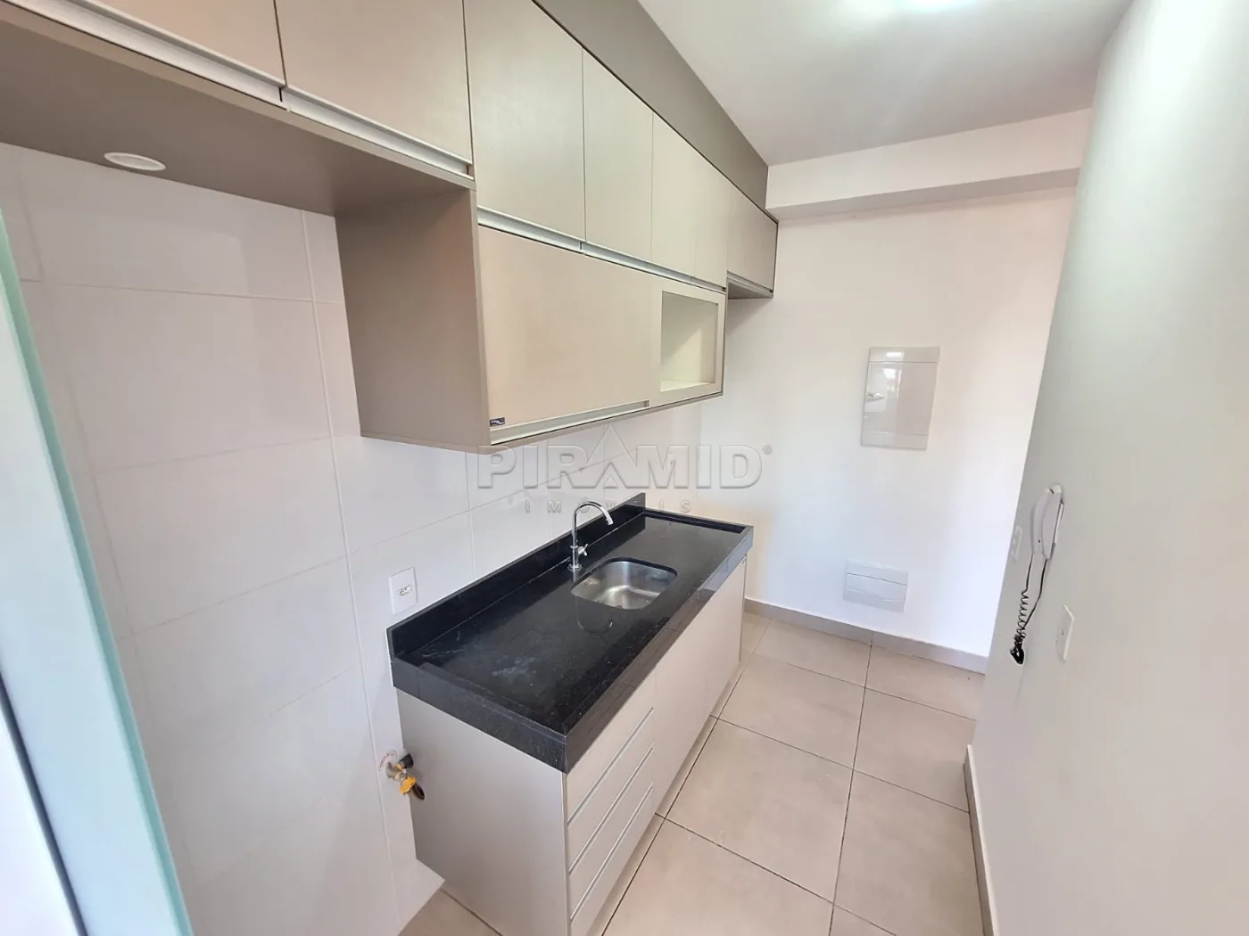 Alugar Apartamento / Padr&atilde;o em Ribeir&atilde;o Preto R$ 3.000,00 - Foto 12