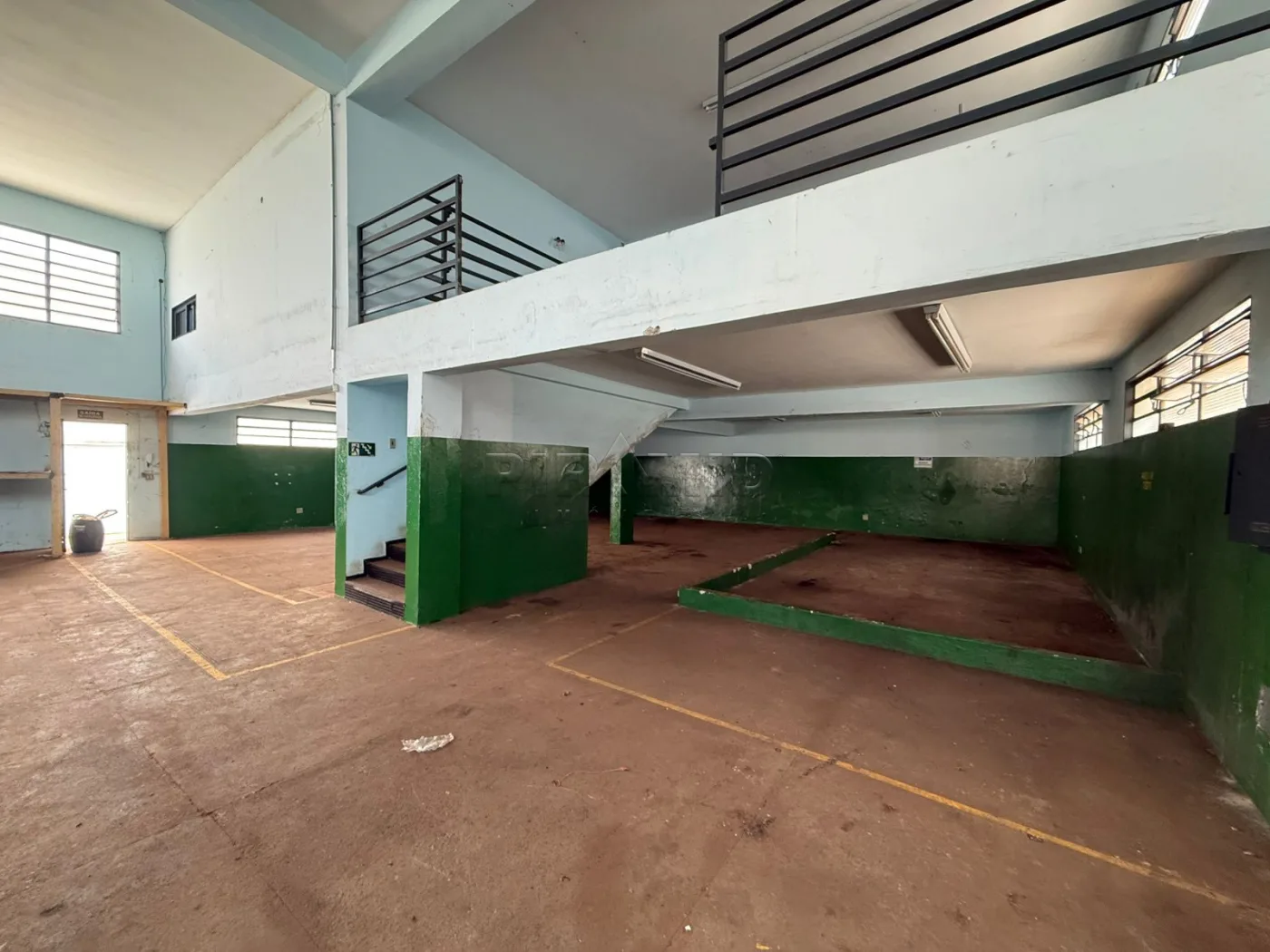 Alugar Comercial / Galp&atilde;o  Barrac&atilde;o em Ribeir&atilde;o Preto R$ 12.000,00 - Foto 1